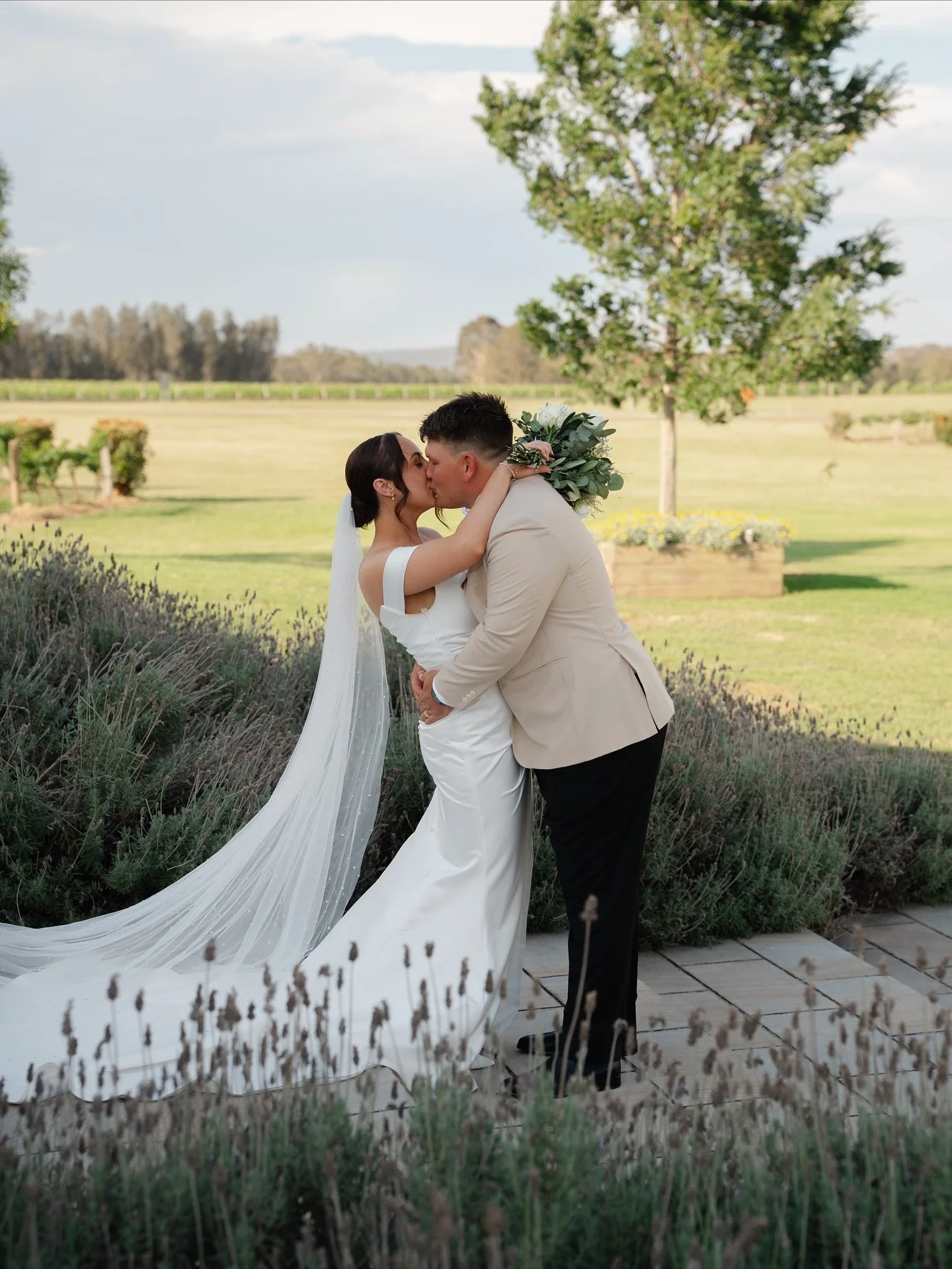 Introducing Mr and Mrs Hale 💍🥂

@adamegan 
@petersonhouseweddings 
@amywebstercelebrant 
@rosyposyco 
@tamaraleemakeupartist 
@ivorystatehairandmakeup 
@brides_in_love 
@billy_j_bridal