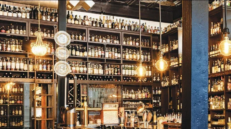 Bar photo 2