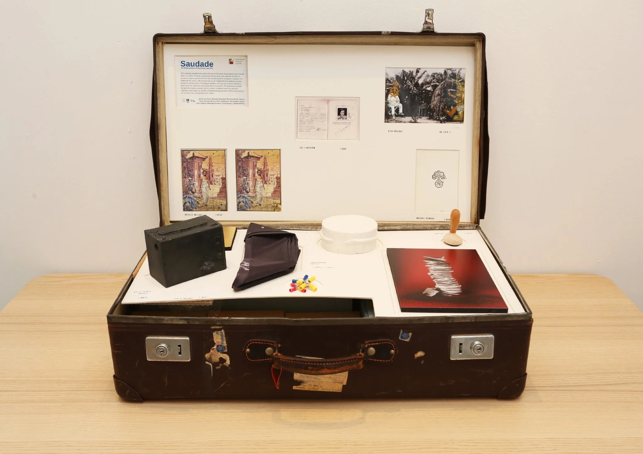 THOMAS-NONDH-JANSEN-SAUDADE-EXHIBITION00001-1-2048x1448.jpg
