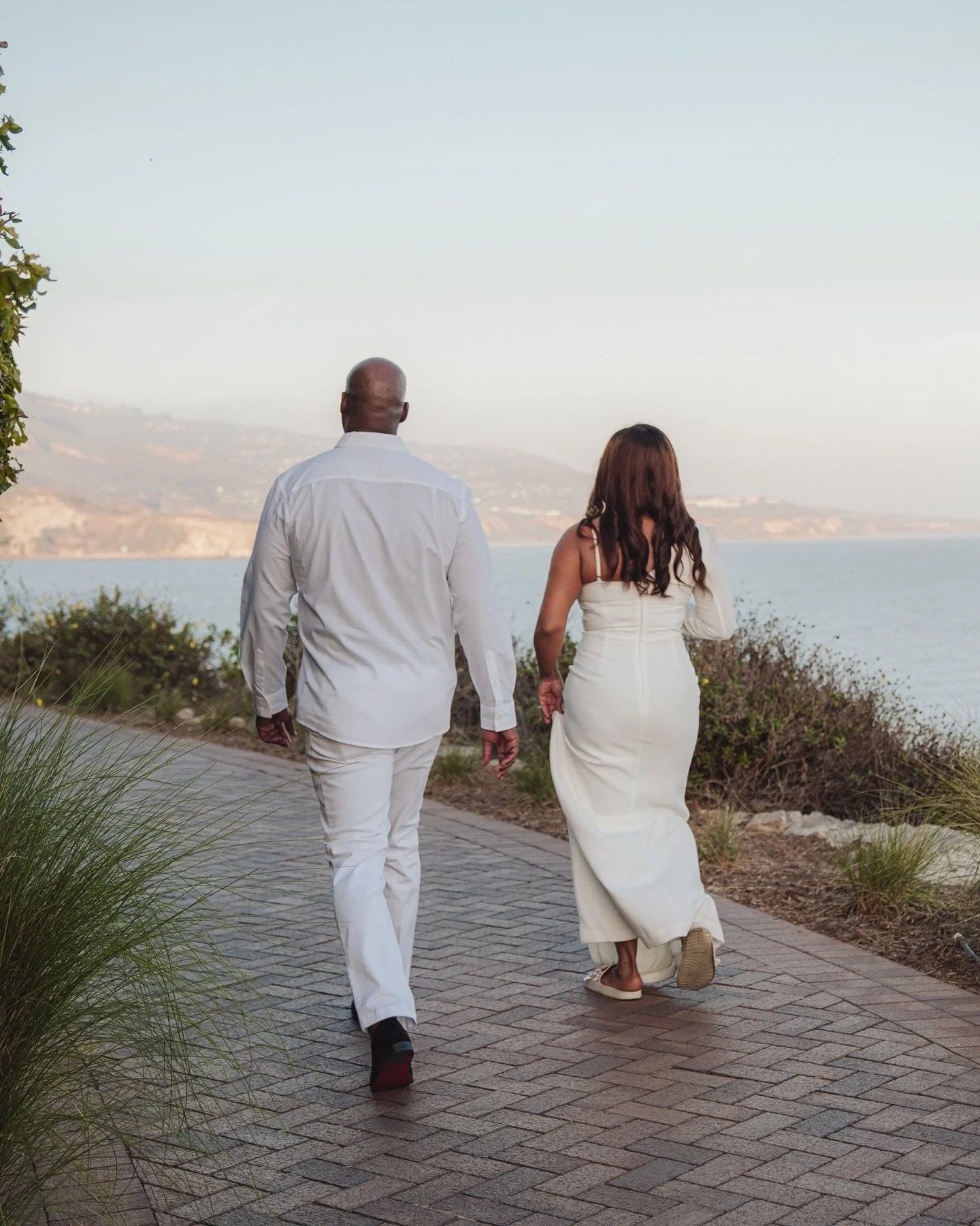 Summer Sessions 💐 &lt;3

a last minute booking that completely stole my heart. these two were so kind and genuine throughout our session. their joy was contagious and i&rsquo;m overly grateful to have been able to meet you two. congratulations again