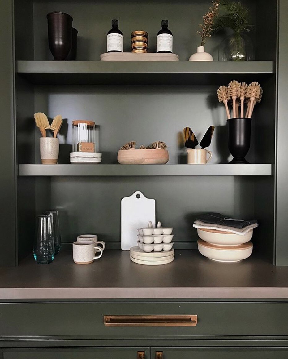 Besides this shelving/cabinet color and hardware combo being perfection... I&rsquo;ve been seriously coveting everything from @stofferhome. They have a beautiful array of daily home essentials. photo: @stofferhome #followfriday #curatedcovets
.
.
.
.