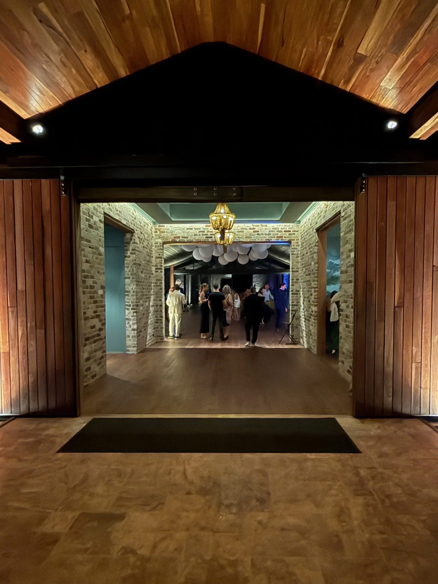 Building the scene begins with layers.

A single light source will illuminate a room - but it will never shape it.

To create atmosphere, depth and intention, lighting must be layered thoughtfully. Ambient light forms the foundation. Task lighting su