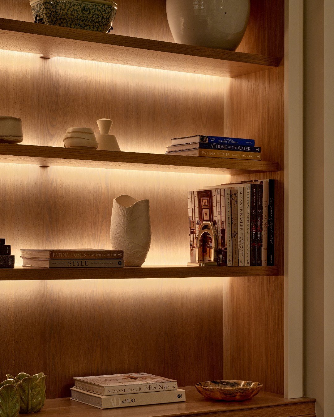 Lighting Artwork and Objet D'art
Lesson 3 - Illuminating Objet D'art with Joinery Lighting

When integrating LED strip lighting into joinery, placement is everything.

Too exposed, and the source becomes visible. Too concealed, and the object is left