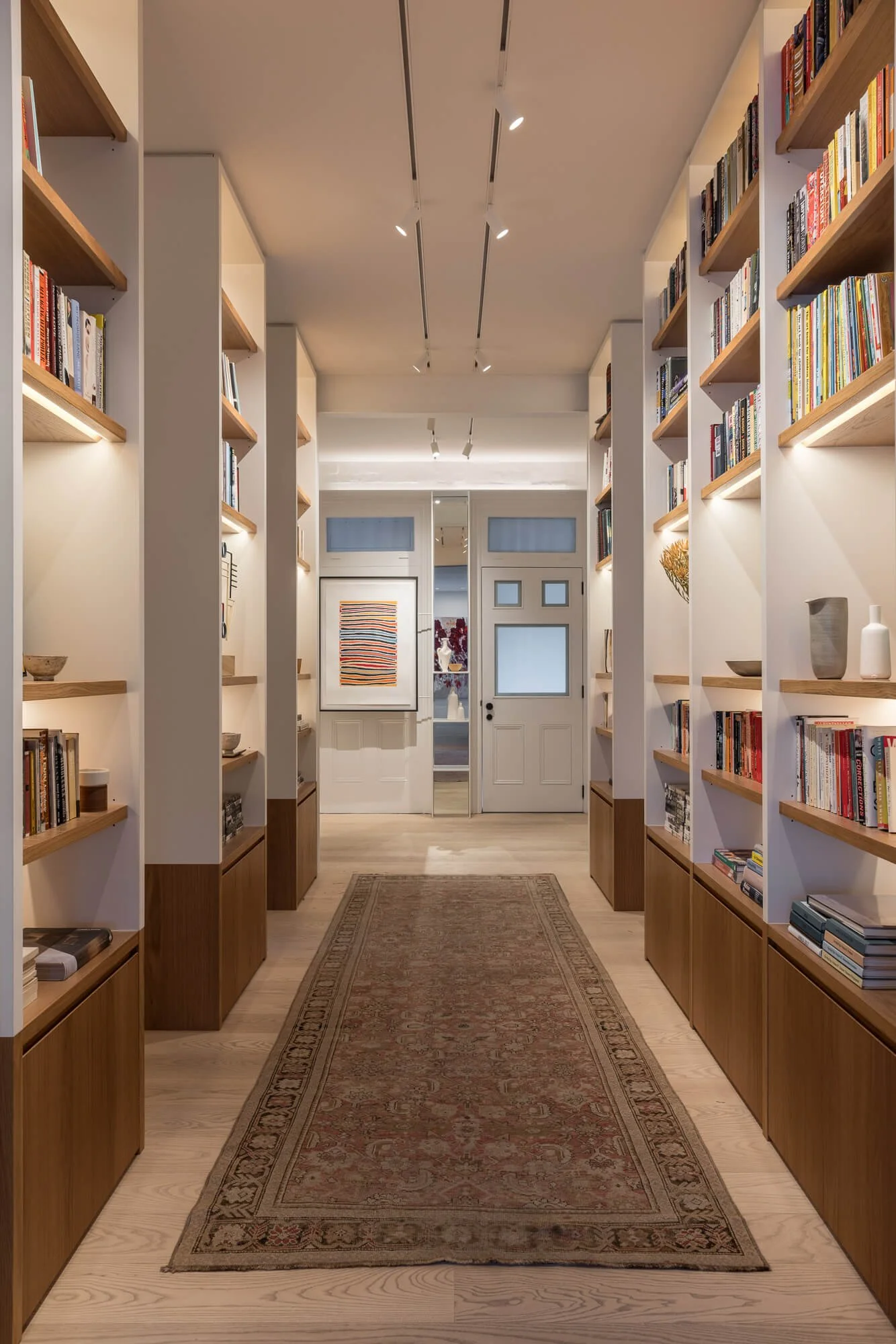 the fundamentals of lighting design - Corridor lights