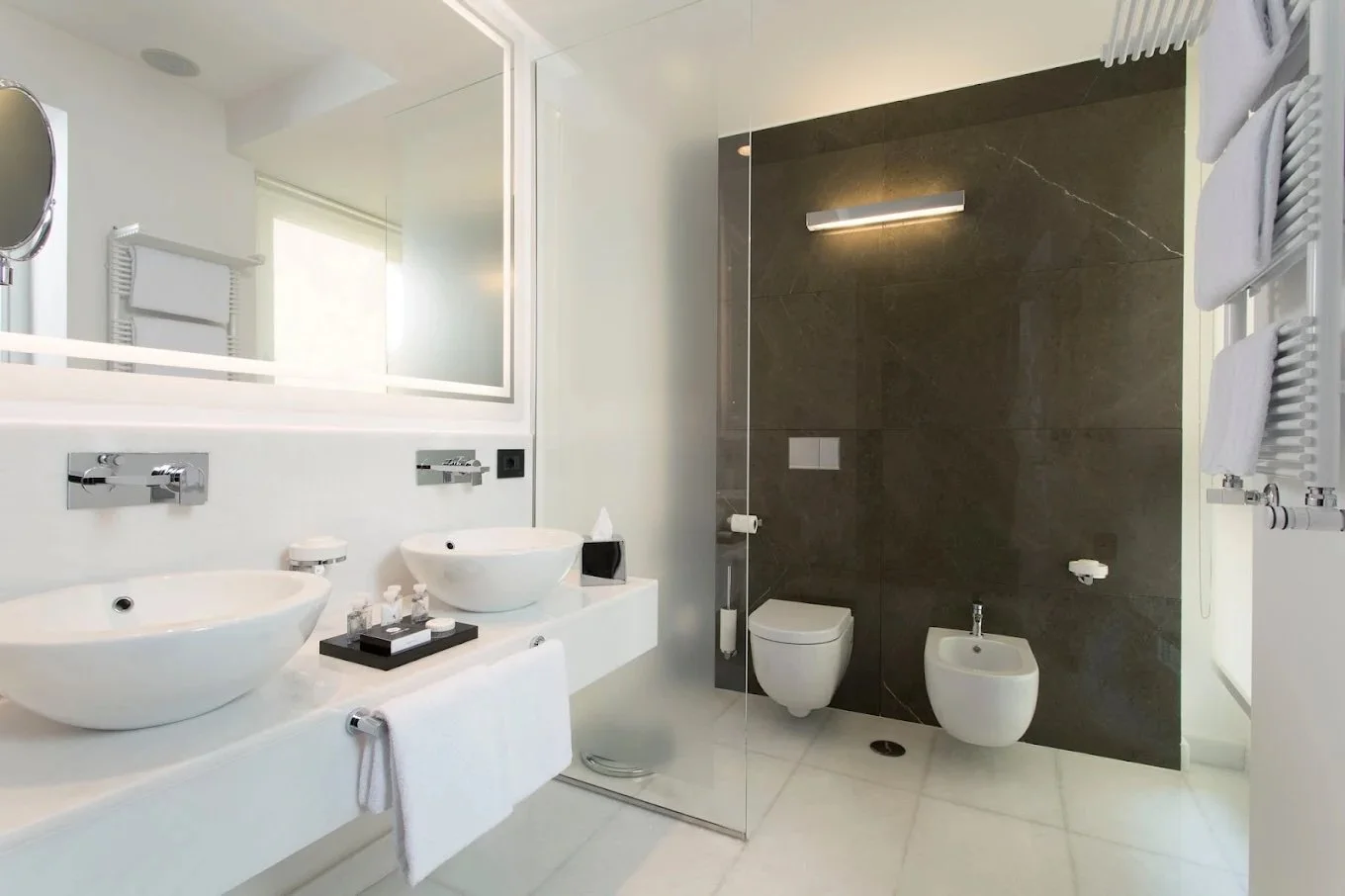 Luxurious bath at Corso 281 in Rome, Italy.