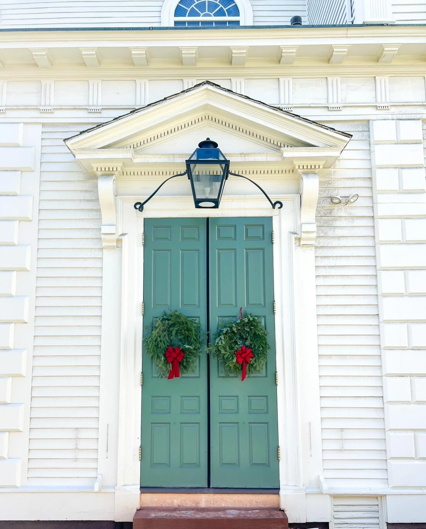 Always searching for beauty, especially as winter approaches. Over the years, I have been accused of taking too many photos (hi, kids!😃) but looking back on these December wanderings brings hope, light, memories, joy. Notice how humans create beauty