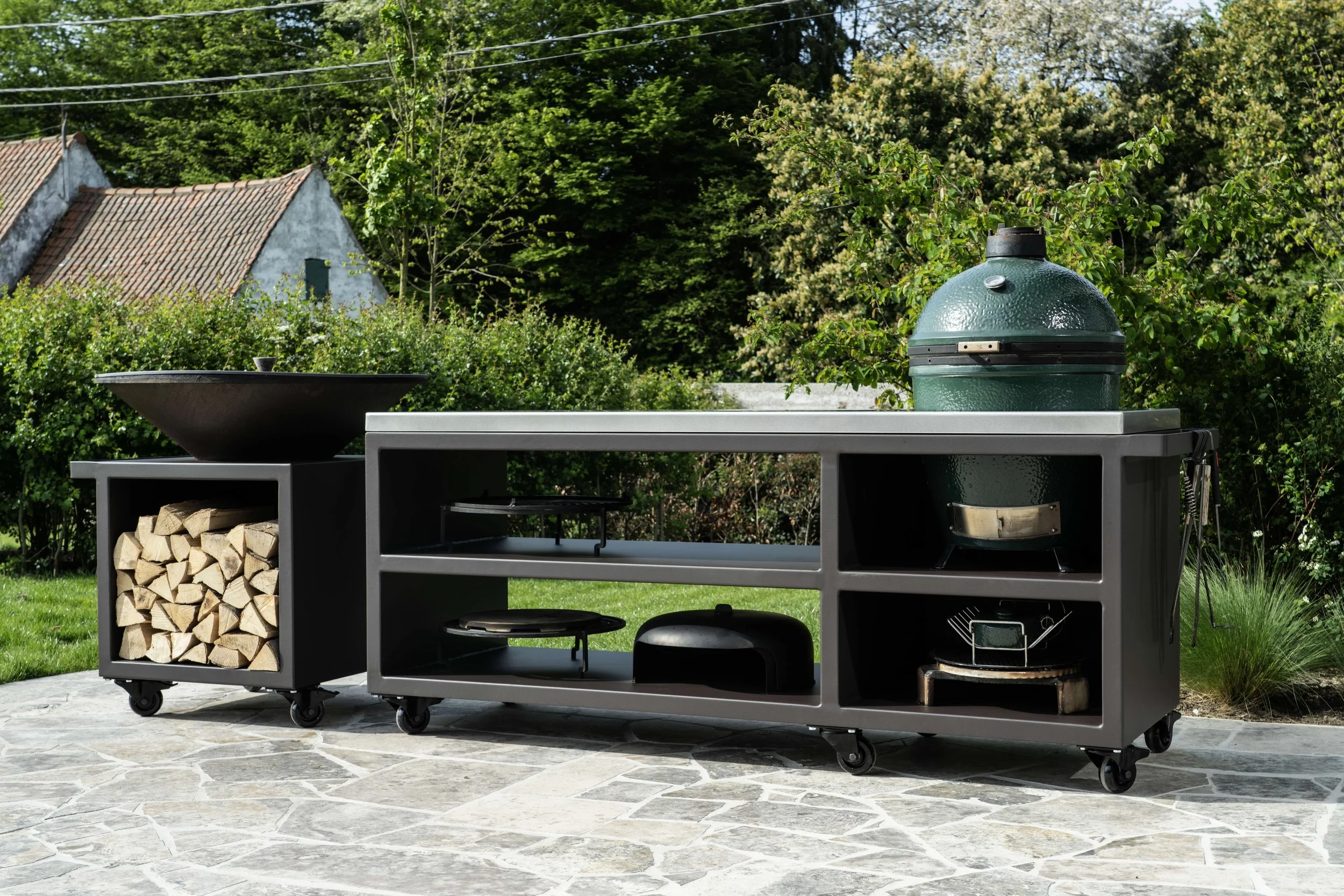 buitenkeuken OFYR en Big Green Egg