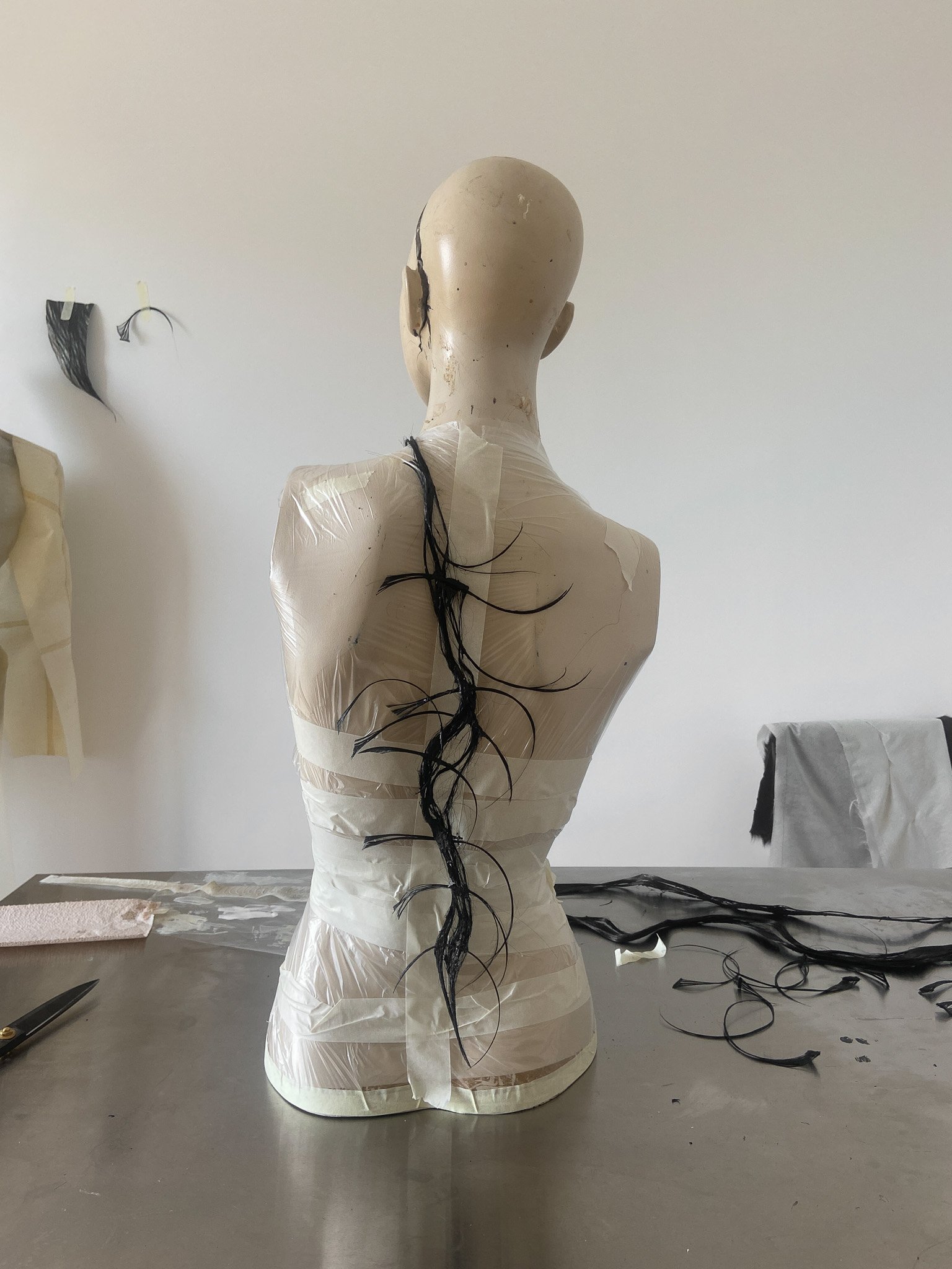 sculptural-hair-bodice-janine-grosche1.jpg
