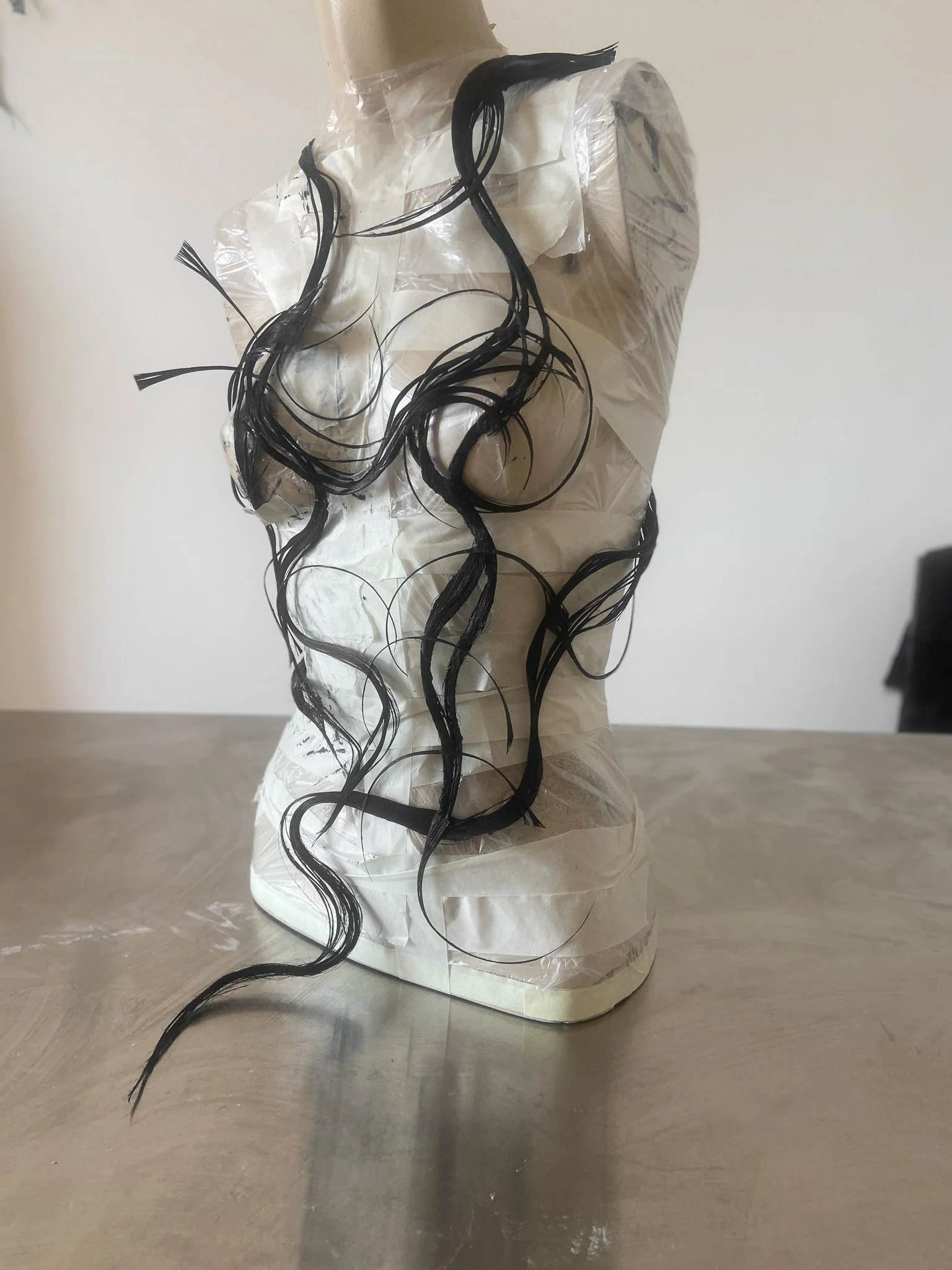 sculptural-hair-bodice-janine-grosche4.jpg