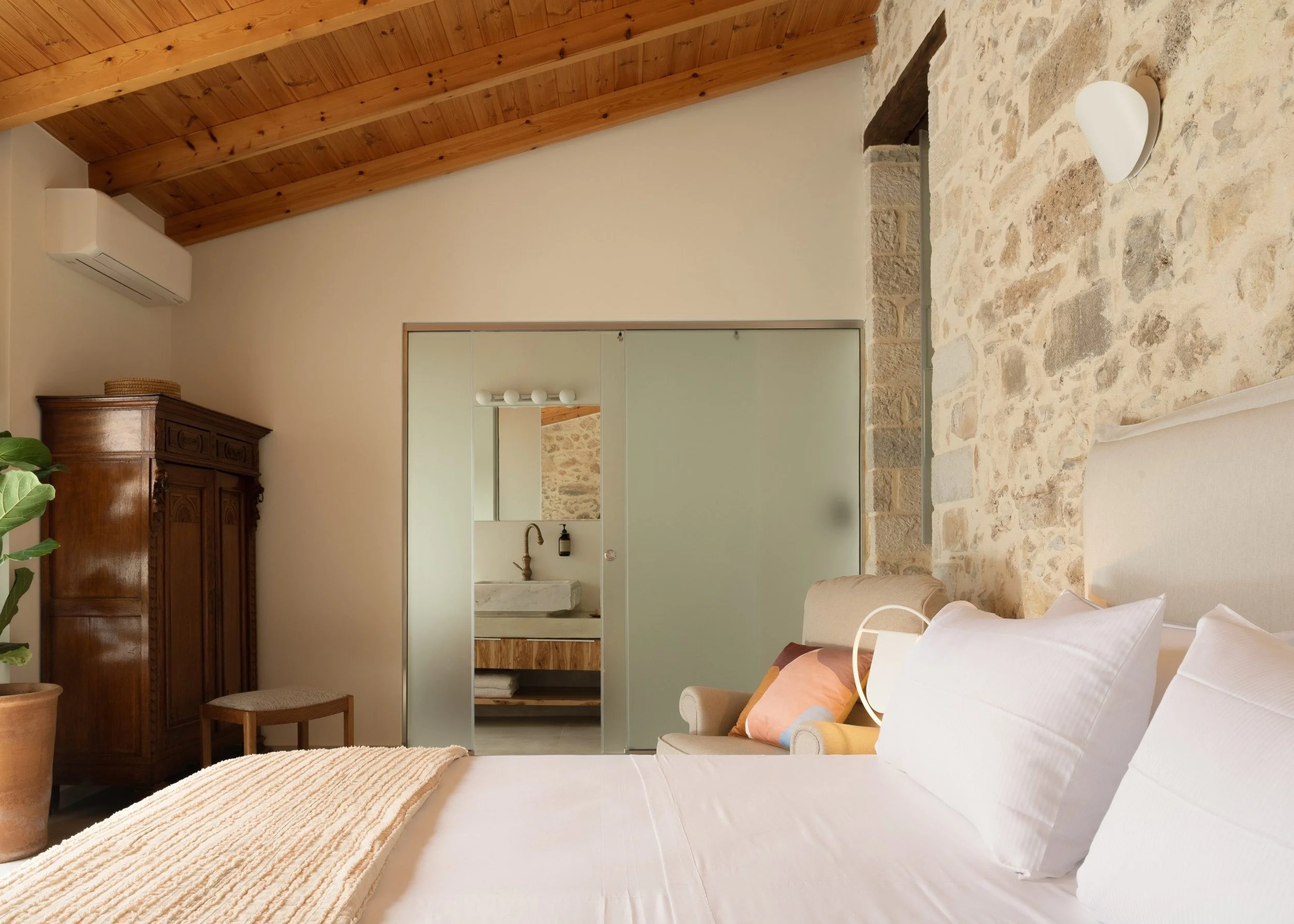 the-bijou-bedroom.jpg