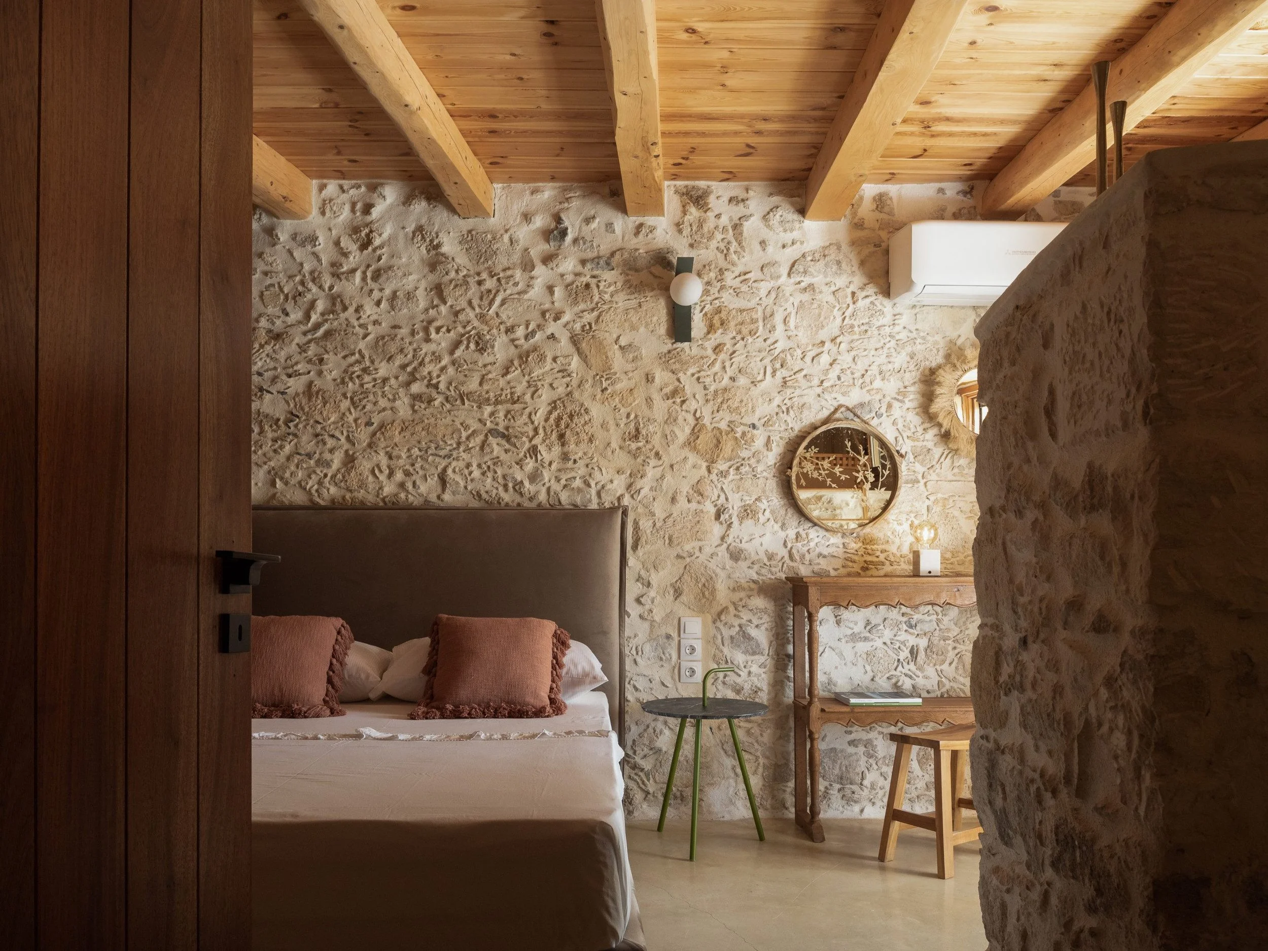 double-bedroom-comfort-3.jpg