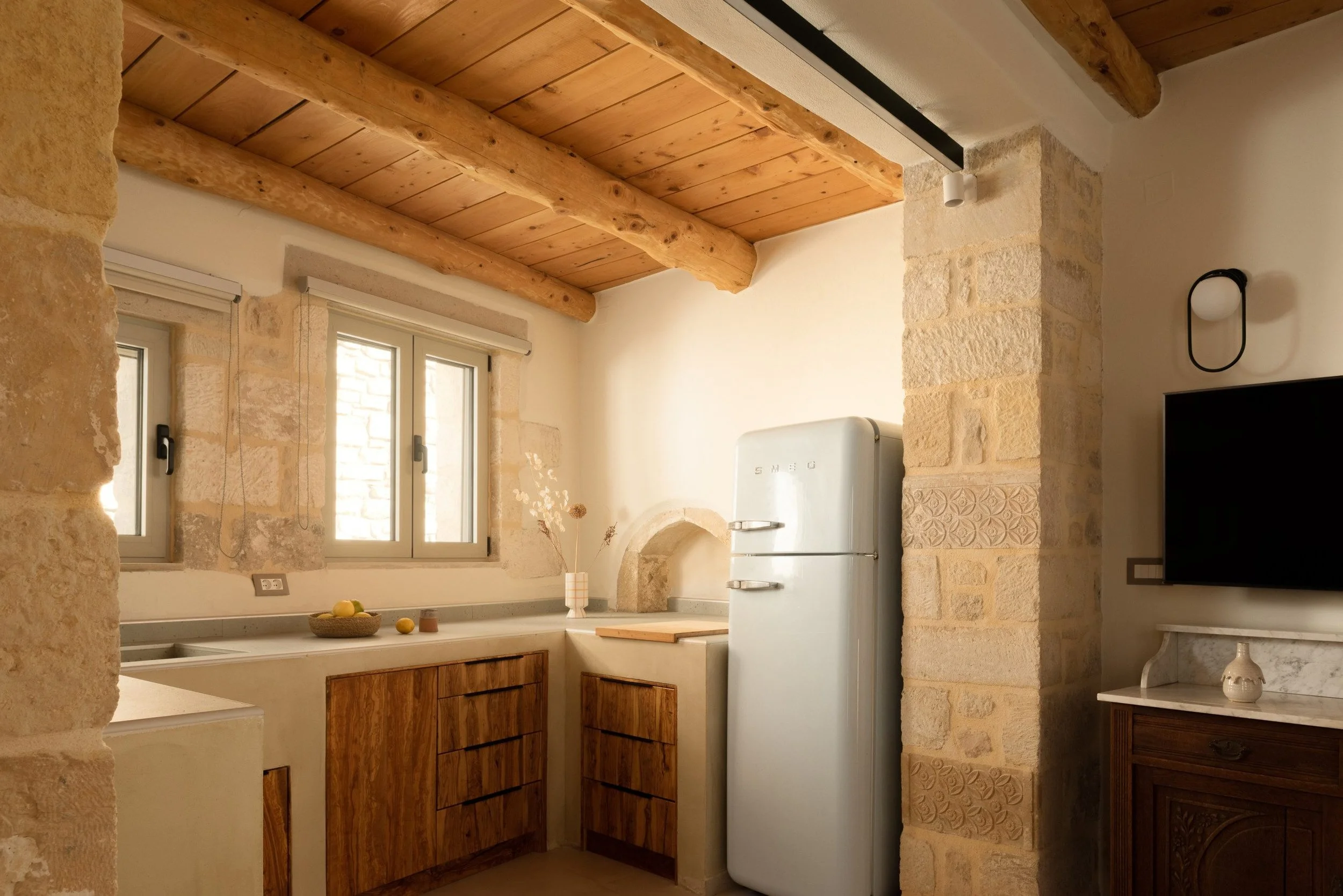 the-self-catering-kitchen-guarantees-evenings-filled-with-family-meals.jpg