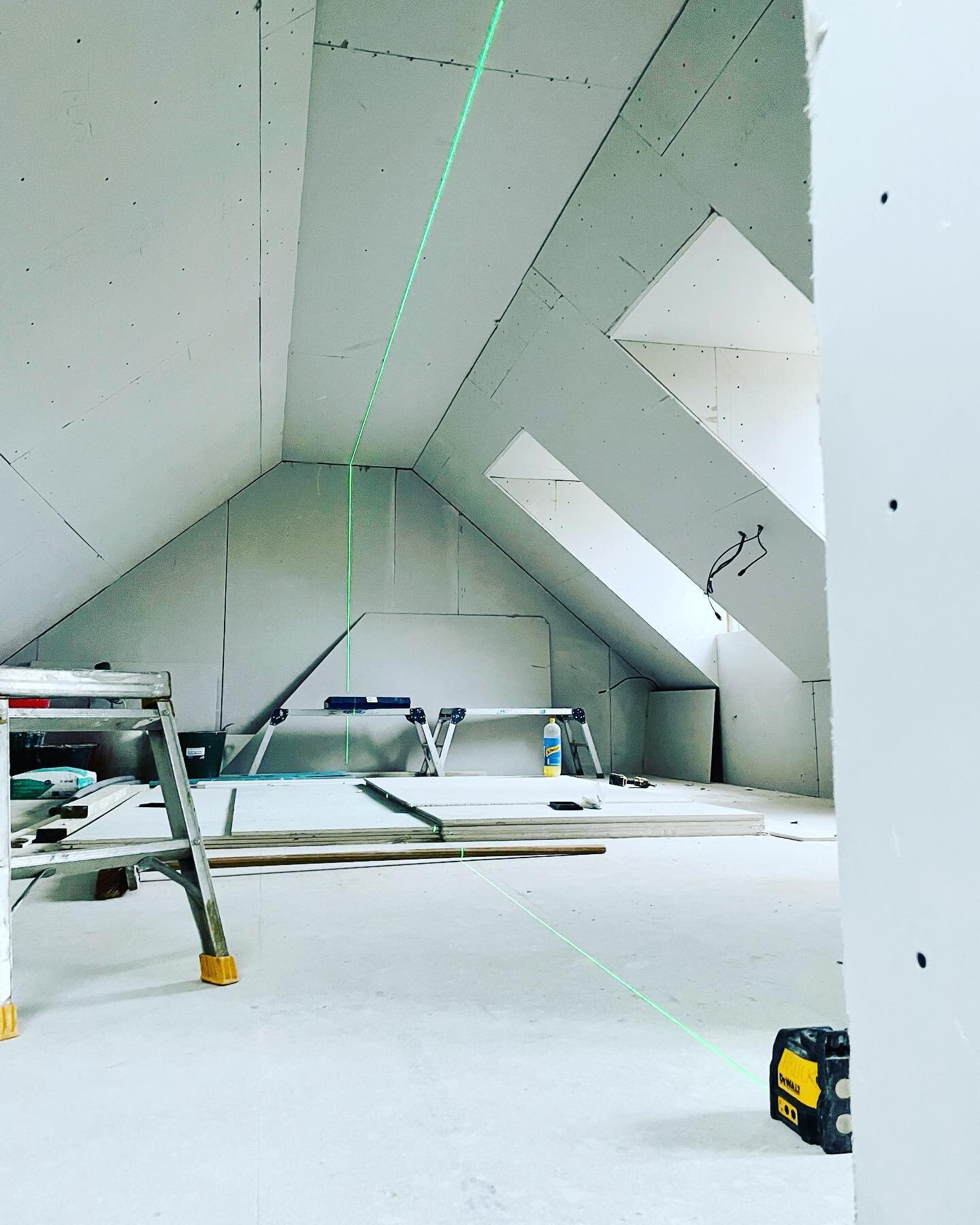 &bull;&bull; Lovely job for a Friday afternoon ⚡️

#electrician #electrical #electricianlife #construction #sparky #electricians #electriciansofinstagram #tools #hertfordshire #sparkylife #electricity #contractor #electricalengineering #electric #plu