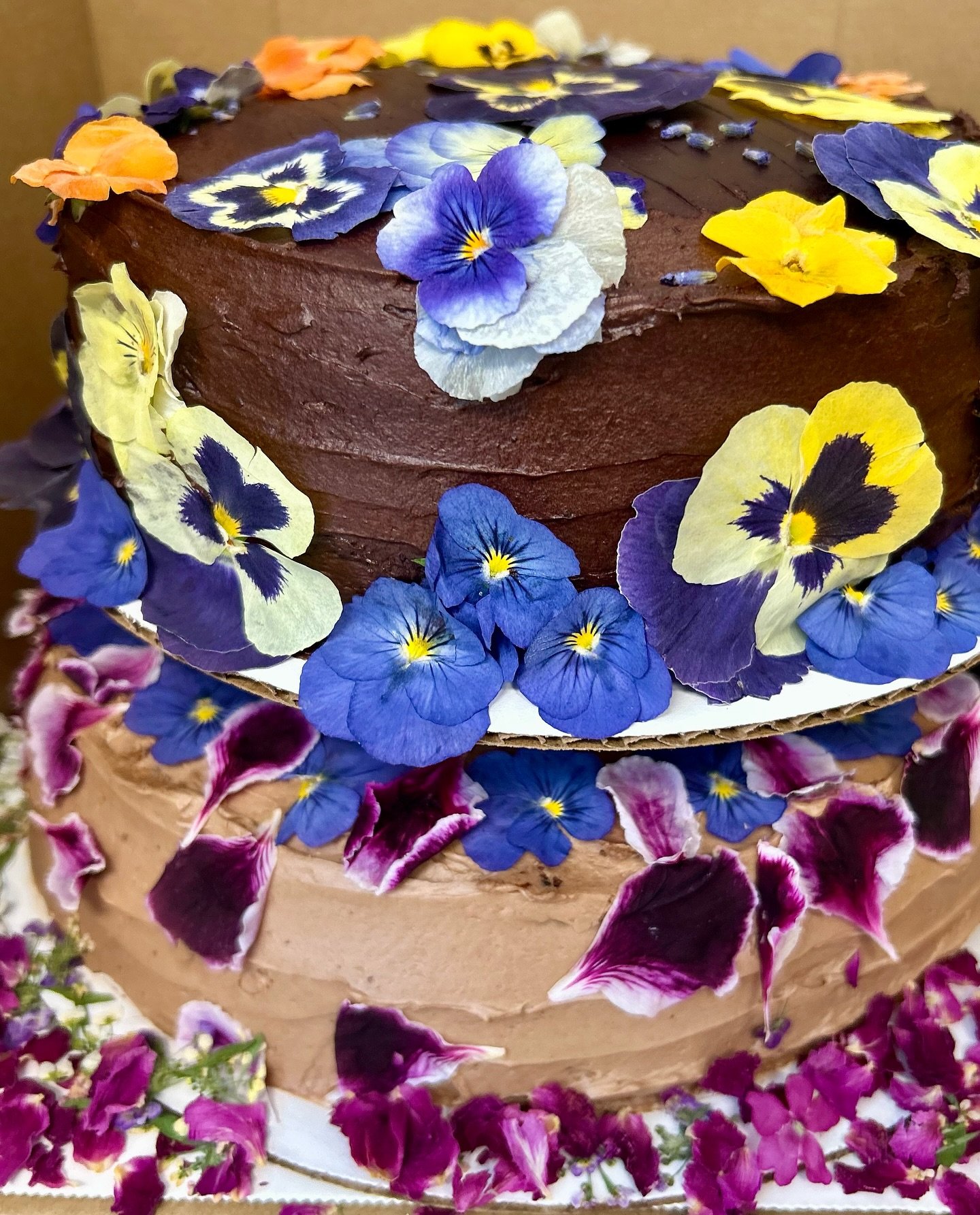 It was a blessing to create this two-tier Gluten-Free Cake for our lovely little customer💗 and her beautiful family 💗🙏🏾. 

The top tier is a &ldquo;Gluten Free Chocolate Lavender Cake&rdquo;, delicately infused with floral notes of lavender and S
