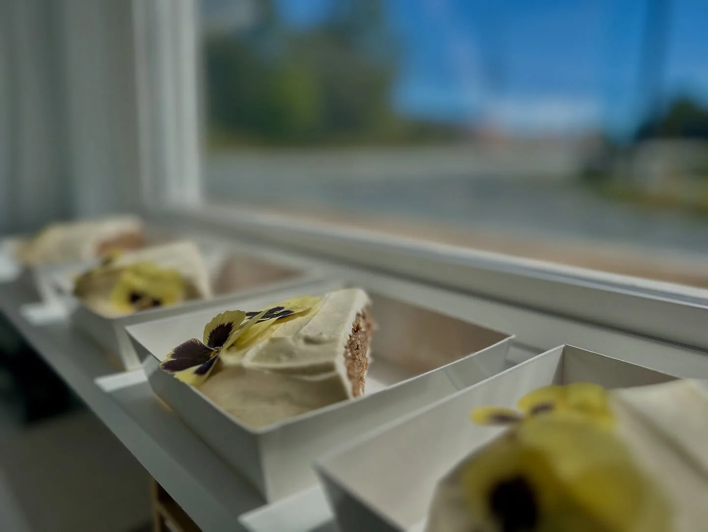 We&rsquo;re open today till 4pm at 11186 Peggy&rsquo;s Cove Rd 🤗✨

💛 Today&rsquo;s Menu 💛
	1.	GF Banana Cake with Cream Cheese Frosting 🍌🎂
	2.	GF Chocolate Banana Muffins 🍫🍌
	3.	GF Banana Muffins 🍌
	4.	GF Chocolate Chip Berry Cookies 🍪
	5.	G