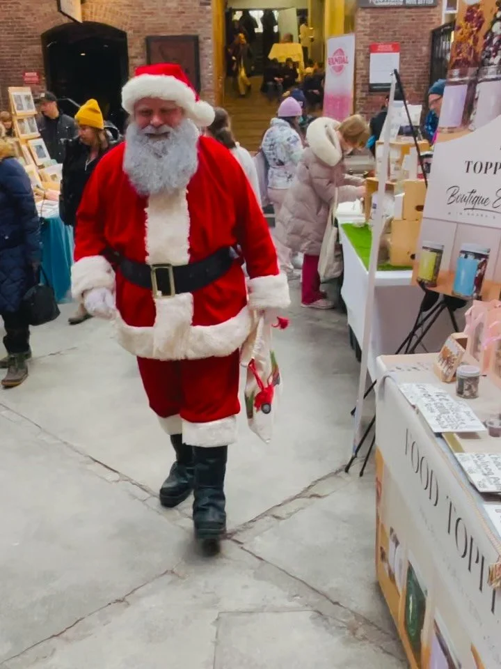 We had such an amazing market 🫐🪻🌿🍓🍊🌸yesterday at the Halifax Brewery Market! Even Santa Claus stopped by, bought some of our toppings 🤭🤗, and helped us sell out of our food toppings🙏🏾🎄.

To all our wonderful customers❤️, thank you so much.