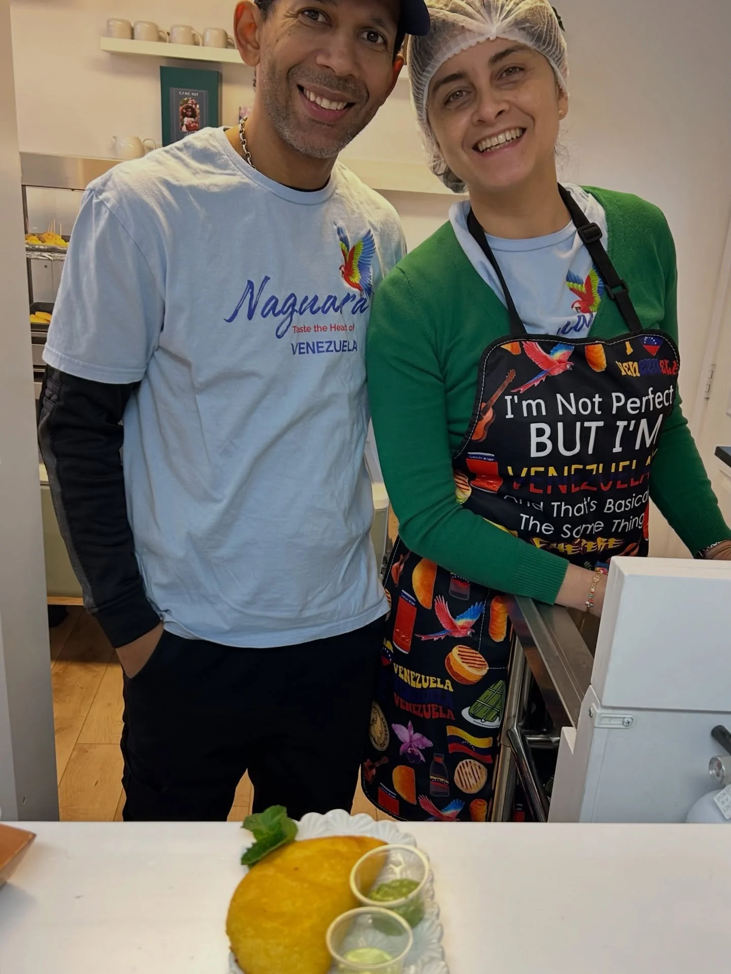 ✨We have some gluten-free beef &amp; chicken empanadas available for your Christmas appetizer trays for the next 55 minutes 🤗🥟 until 5pm. 

Made by our vendor friends Naguara Halifax and available now at
📍 11186 Peggy&rsquo;s Cove Rd.

❤️
(IG: @na