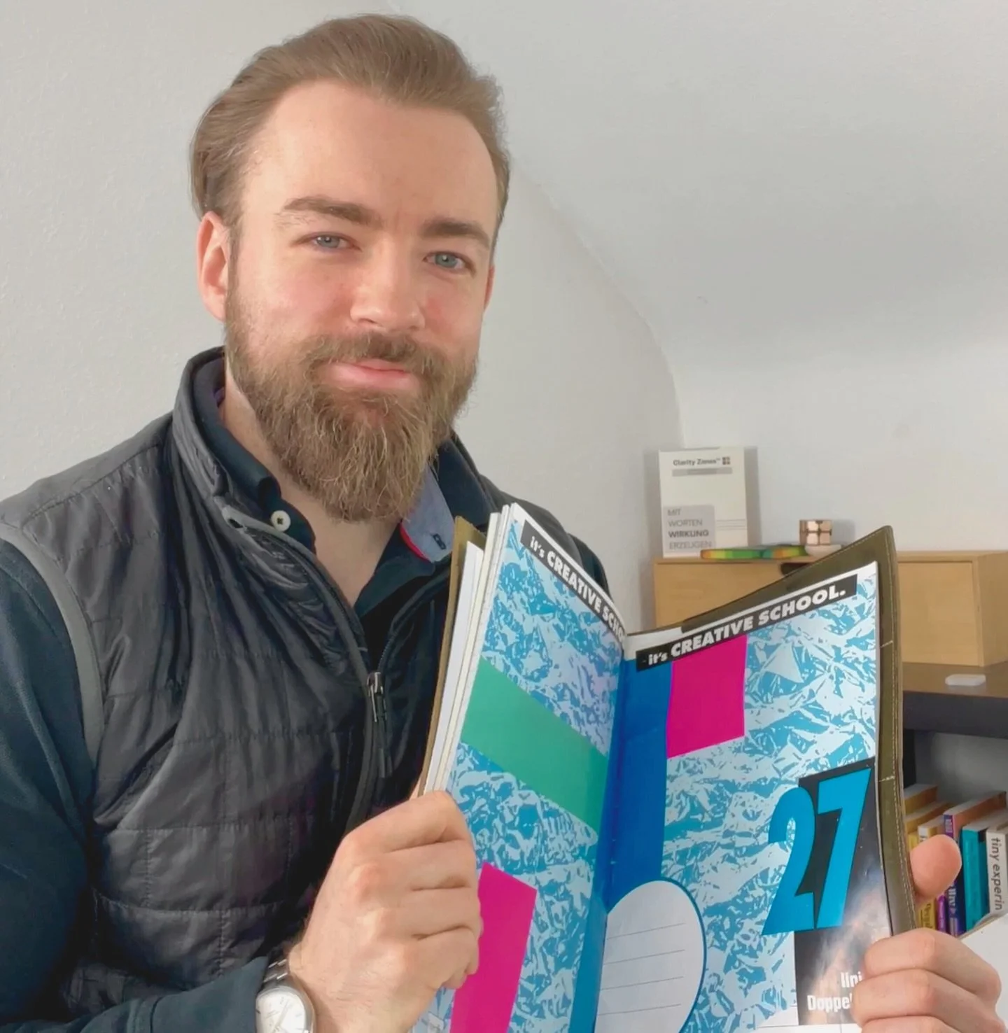 &bdquo;Kennt ihr diese alten Hefte noch aus der Schulzeit?👇 Ich habe hier eigentlich sehr hochwertige Notizb&uuml;cher liegen, weil ich Notizen von Hand vor 2 Jahren f&uuml;r mich entdeckt habe.

Vielleicht kennst du das: Genau dann, wenn das Premiu