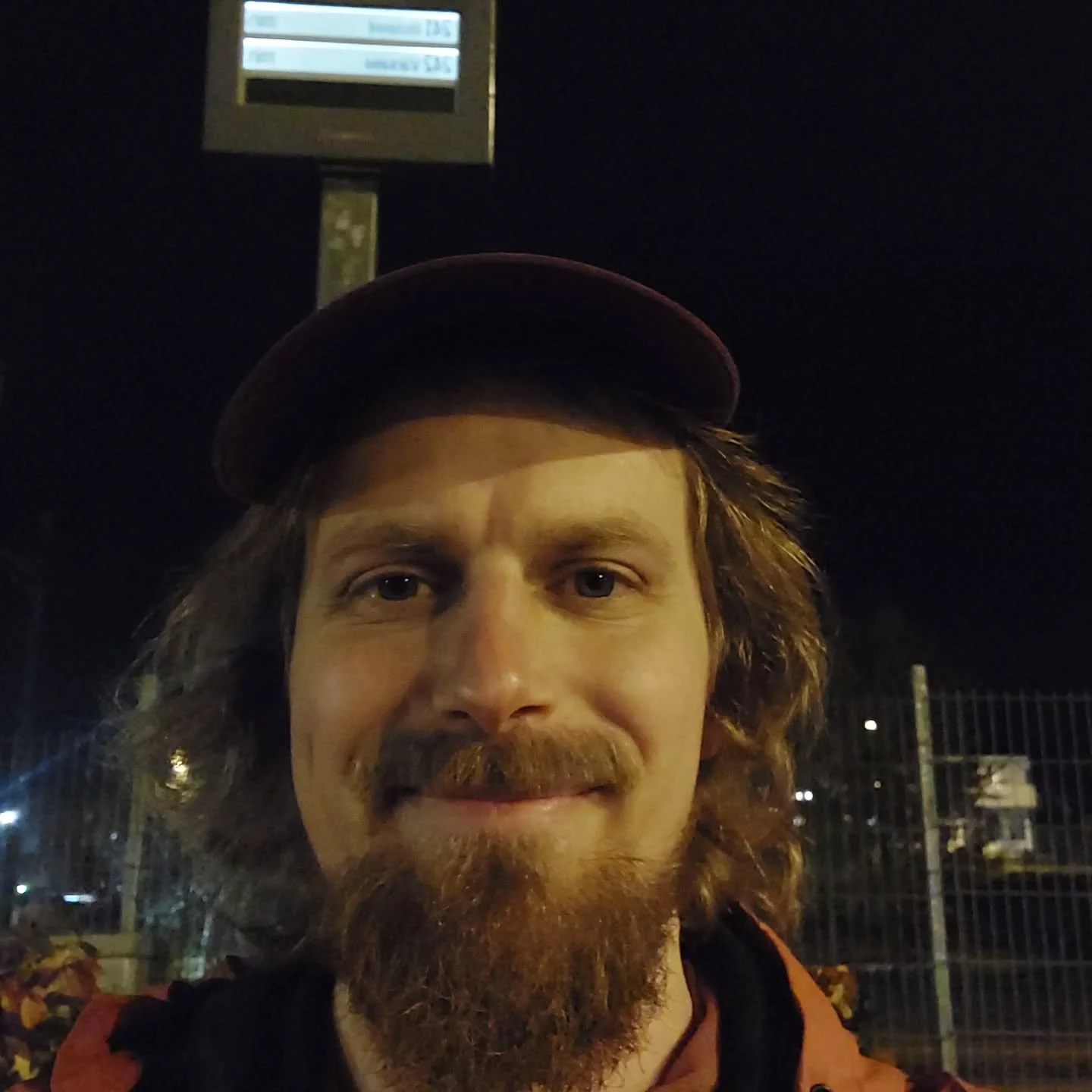 Hall&aring; i h&ouml;stm&ouml;rkret! 

Jag &auml;r p&aring; v&auml;g mot Gislaved f&ouml;r att h&aring;lla i Gamejam p&aring; @kulturplatn ! Vi ses!

#spelverkstad