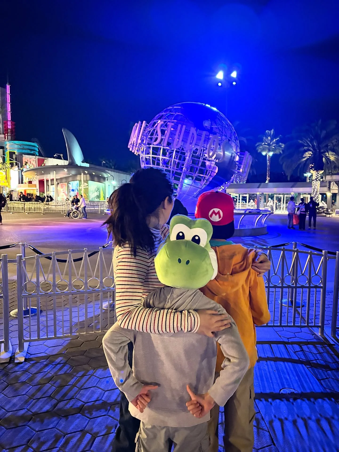 Thank you to @unistudios for an epic day! Our fav part was the Jurassic World ride&mdash; an absolute classic!