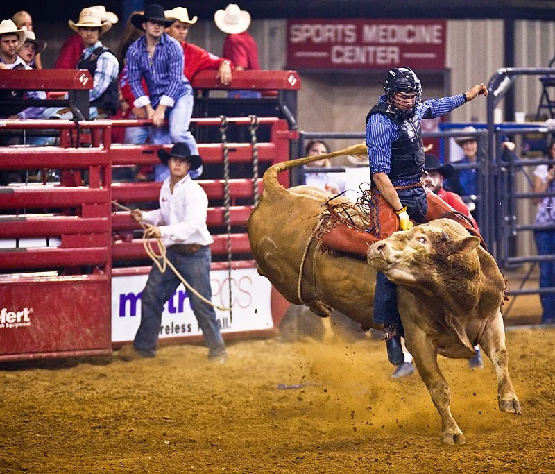 MesquiteRodeo800.jpg