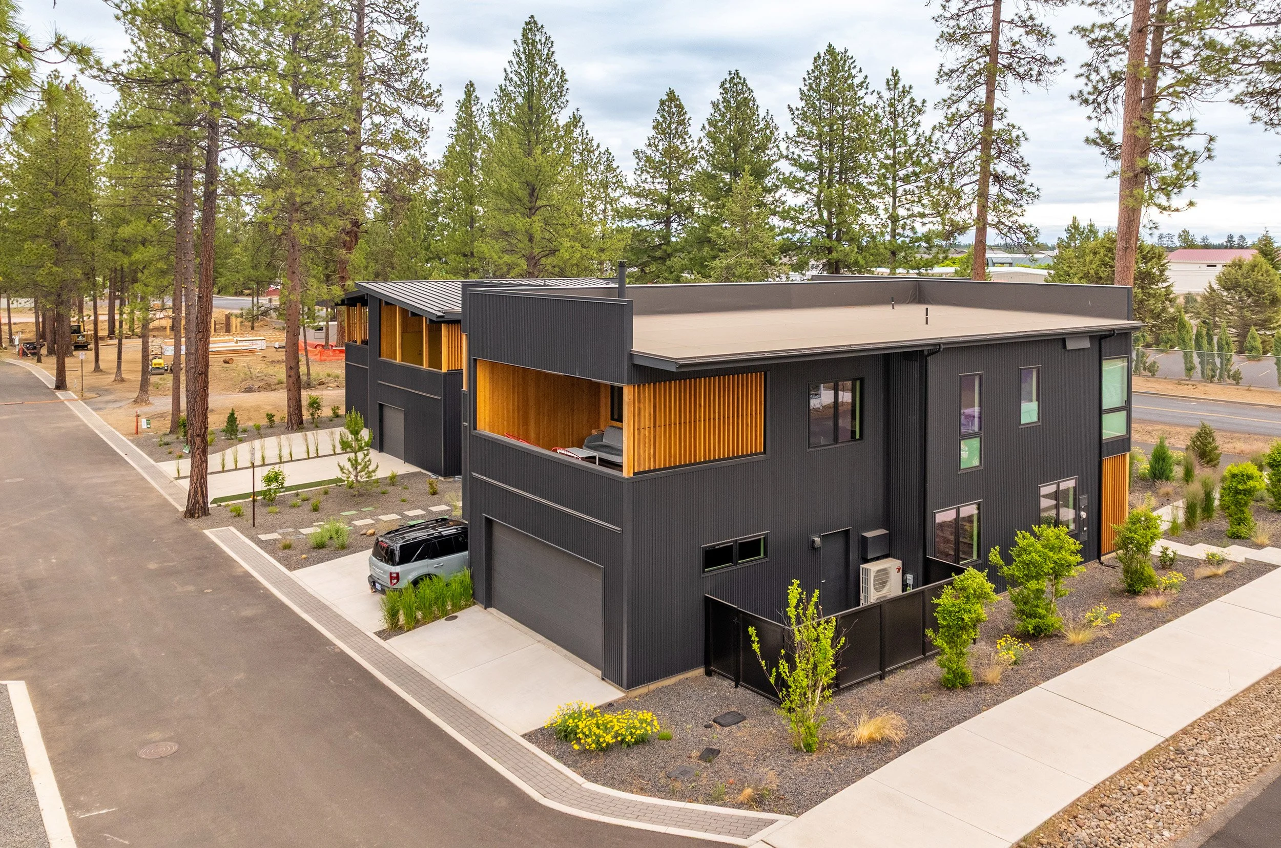 Sisters Woodlands Townhomes