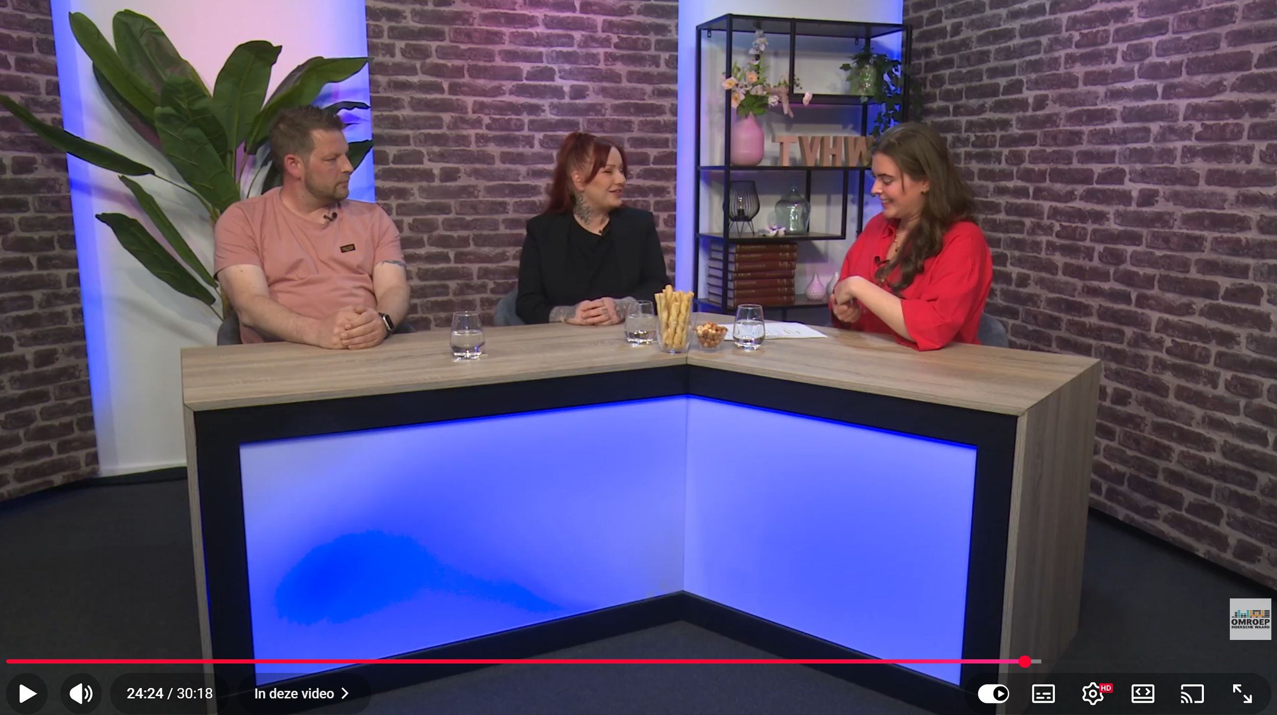 Tijdens een interview voor tv Hoeksche Waard