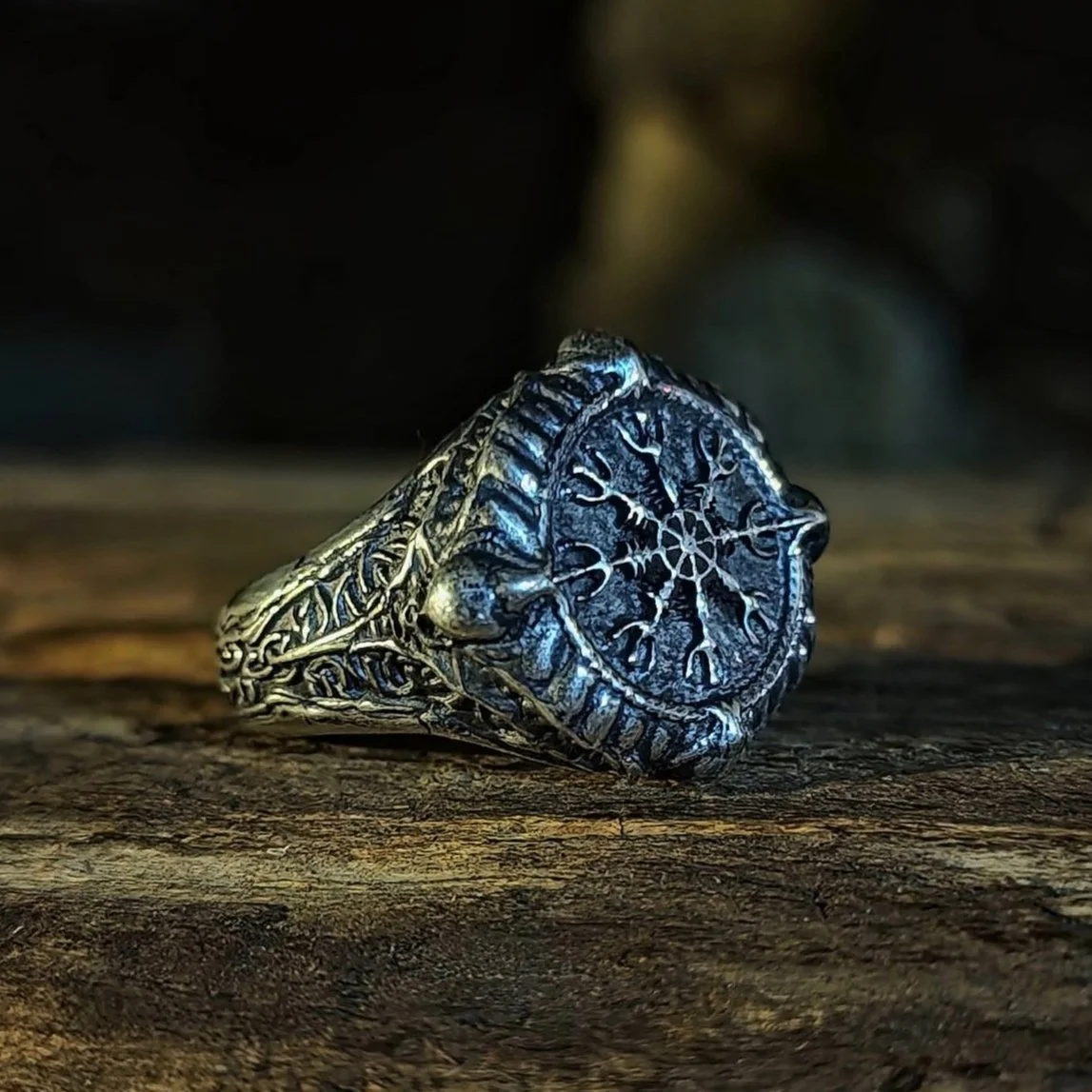 HELMSMAN'S RING OF AWE