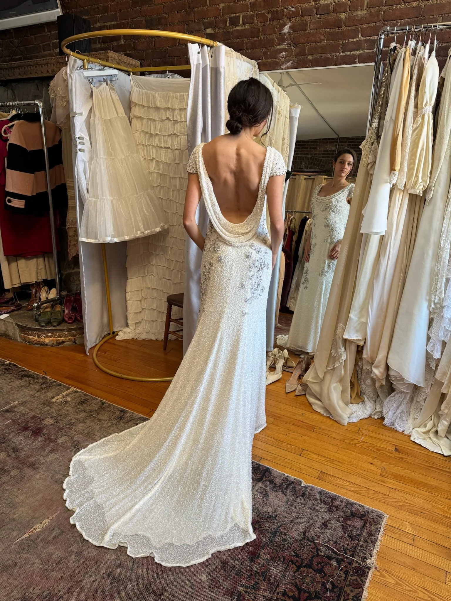 backless beaded bridal dress (XS-M)