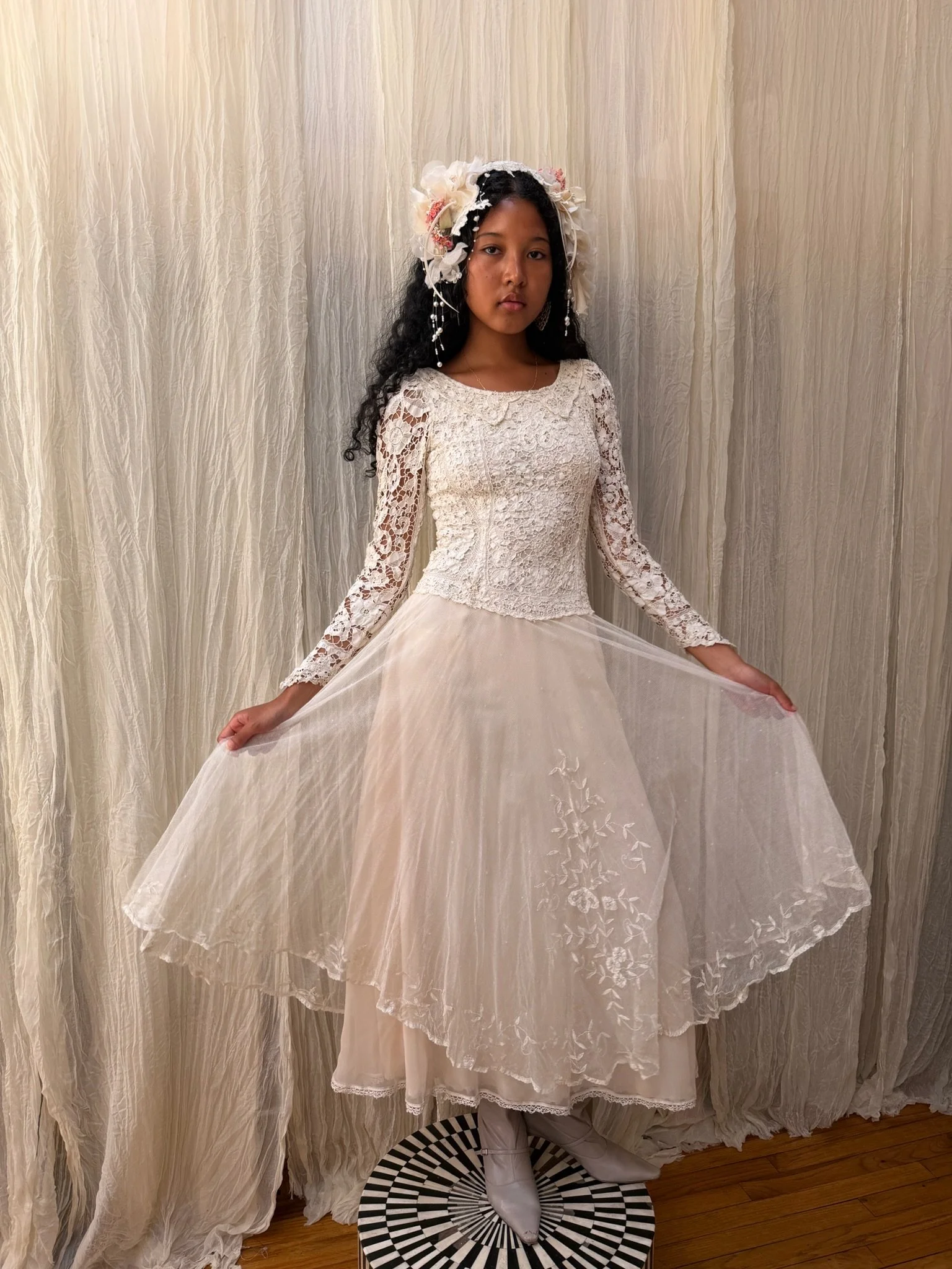 romantic custom antique lace wedding gown (XS)