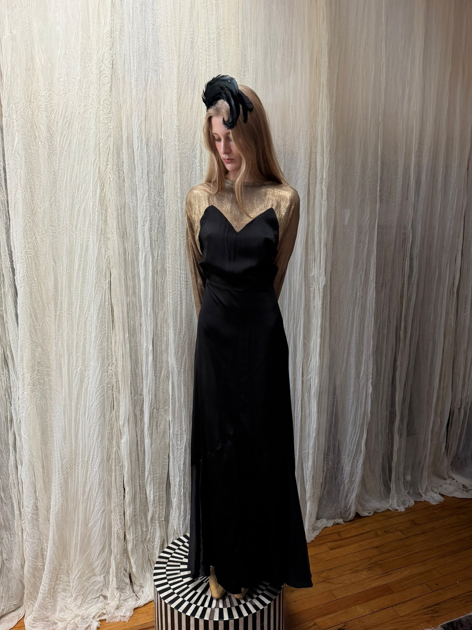 1930s golden lamé gown (XS)