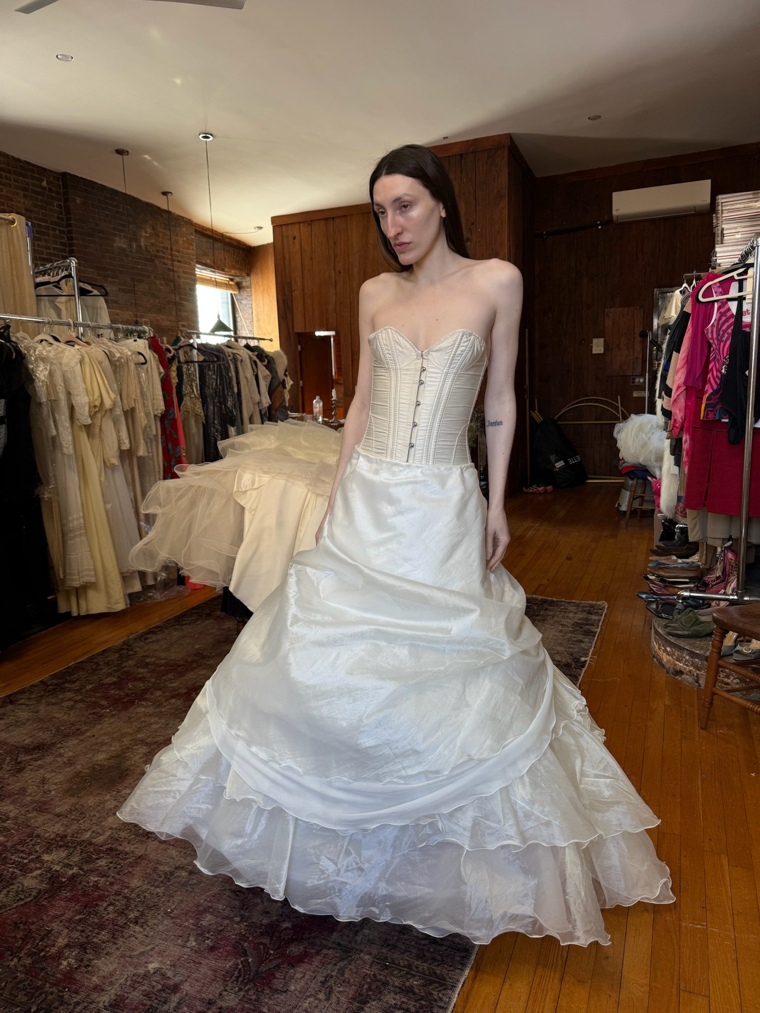 sweeping bridal skirt (L-XL)