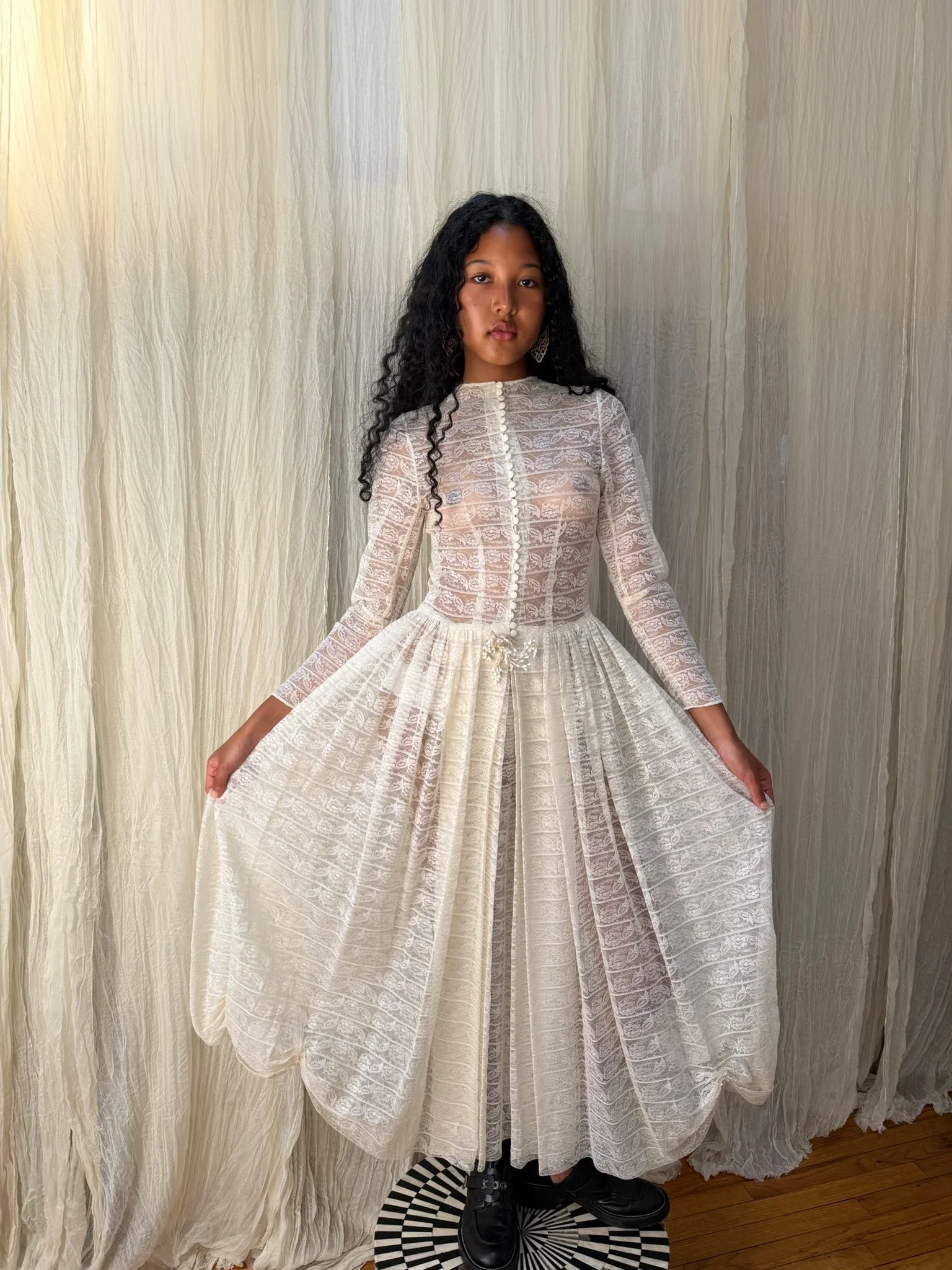 1940s lace dress (XS)