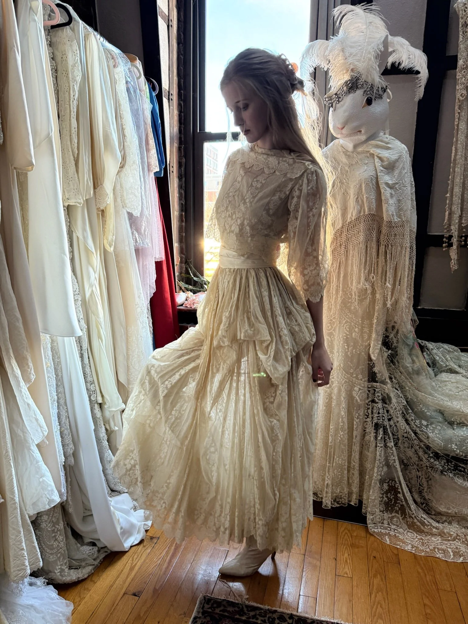 edwardian cotton and lace bustled bridal gown (XXS)