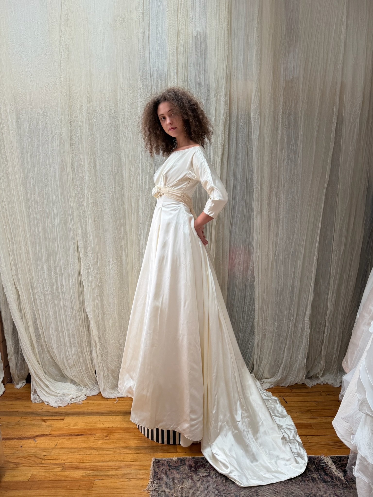 1950s satin bridal gown (XS)