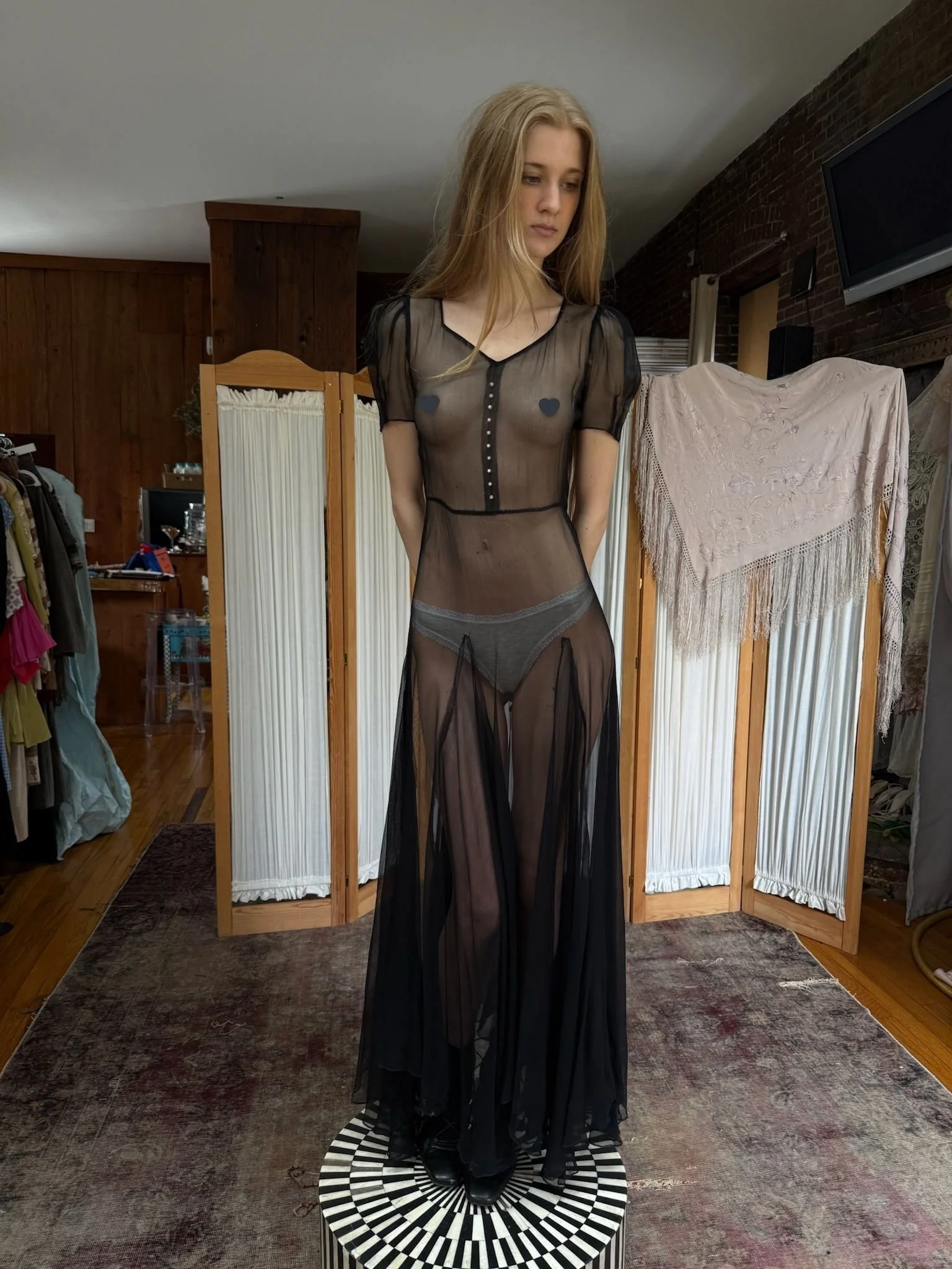 🖤.jpg