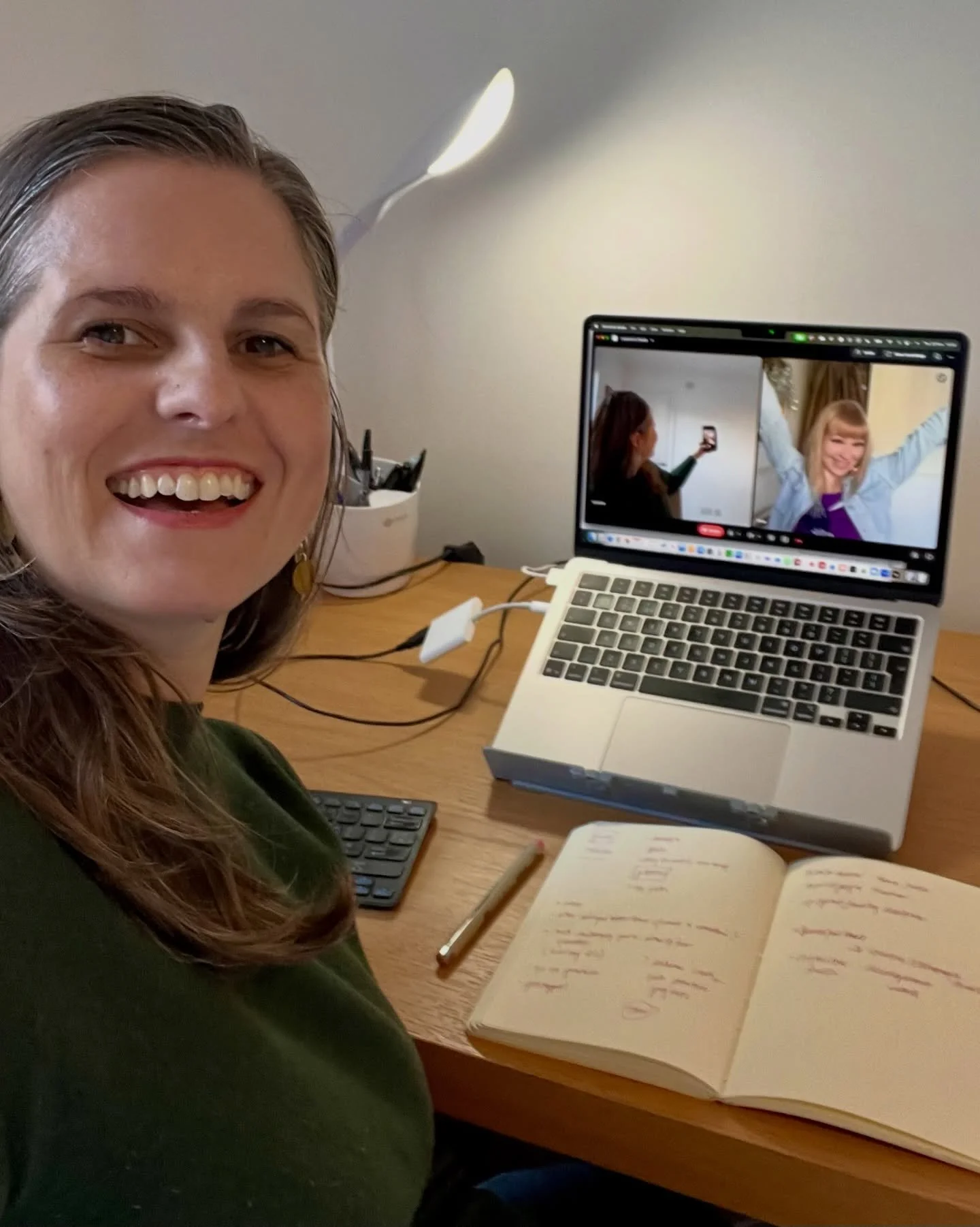 🎧 For my latest podcast episode, I had wonderful conversation with Pirita Tuisku, a Finnish dance artist and aerial yoga teacher who now calls Edinburgh home.   We talk about:
✨ What burnout has taught her about herself.
✨ Her go-to daily and weekly