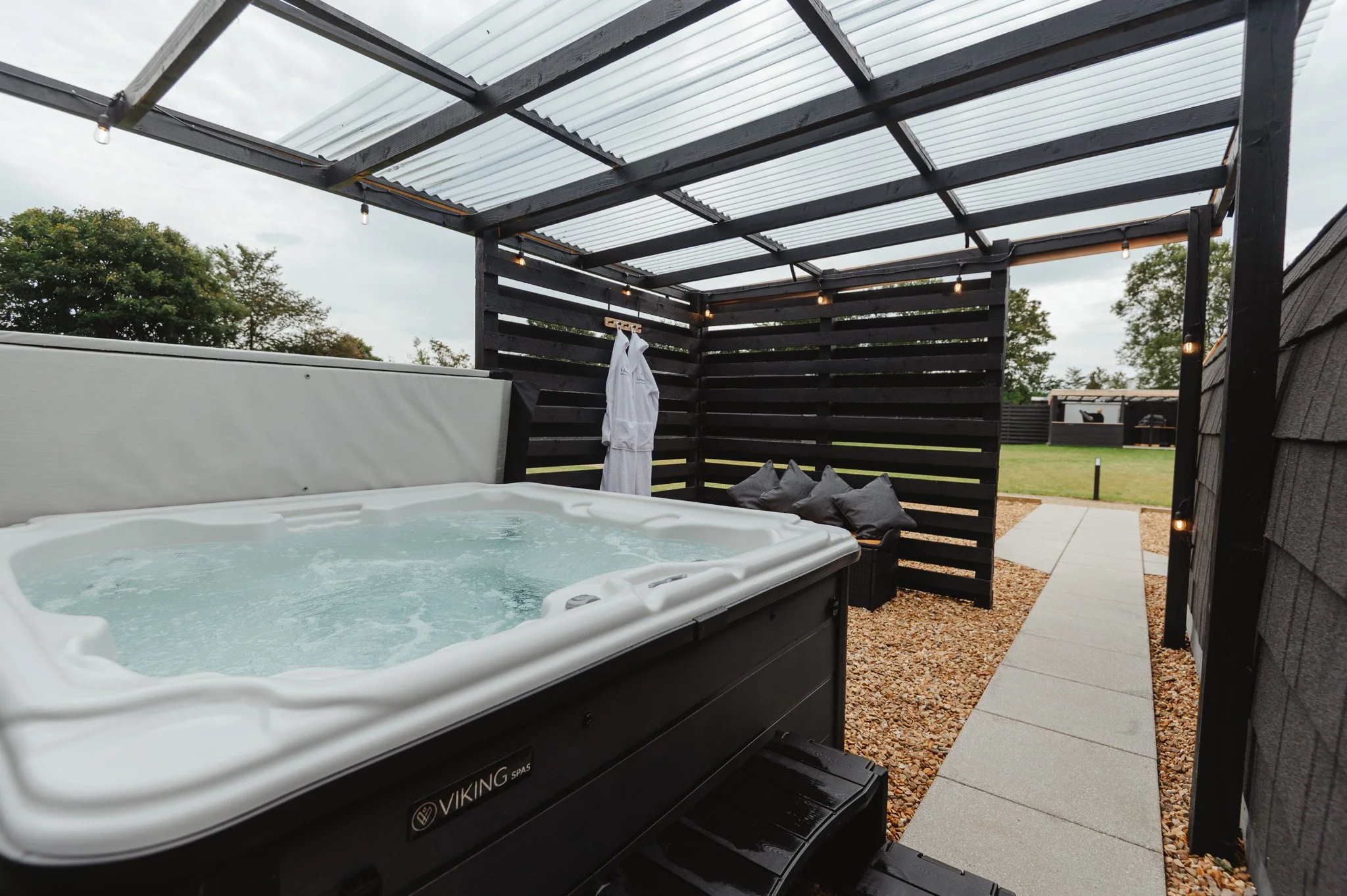 Holmbyre_Glamping_Pods-104.jpg
