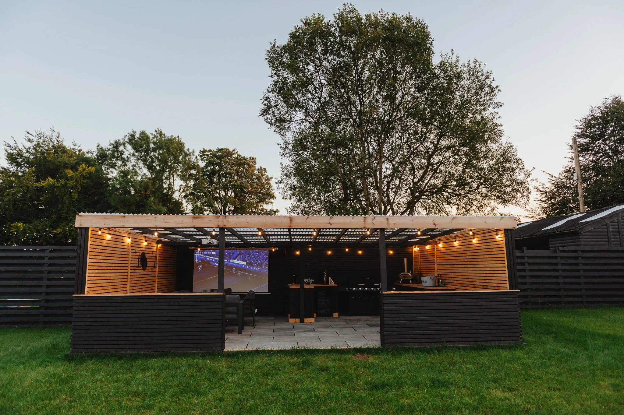 Holmbyre_Glamping_Pods-130.jpg