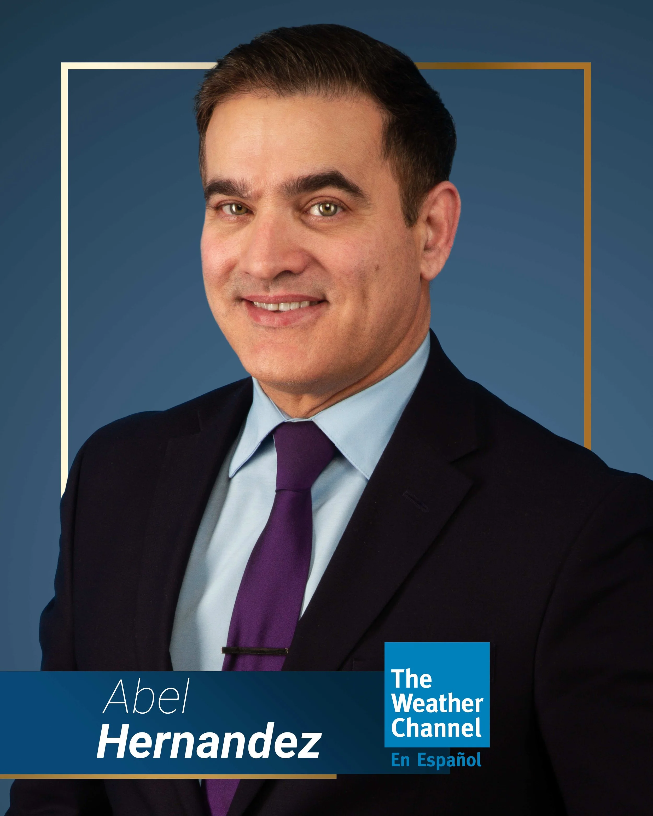 Headshot_AbelHernandez_02.jpg