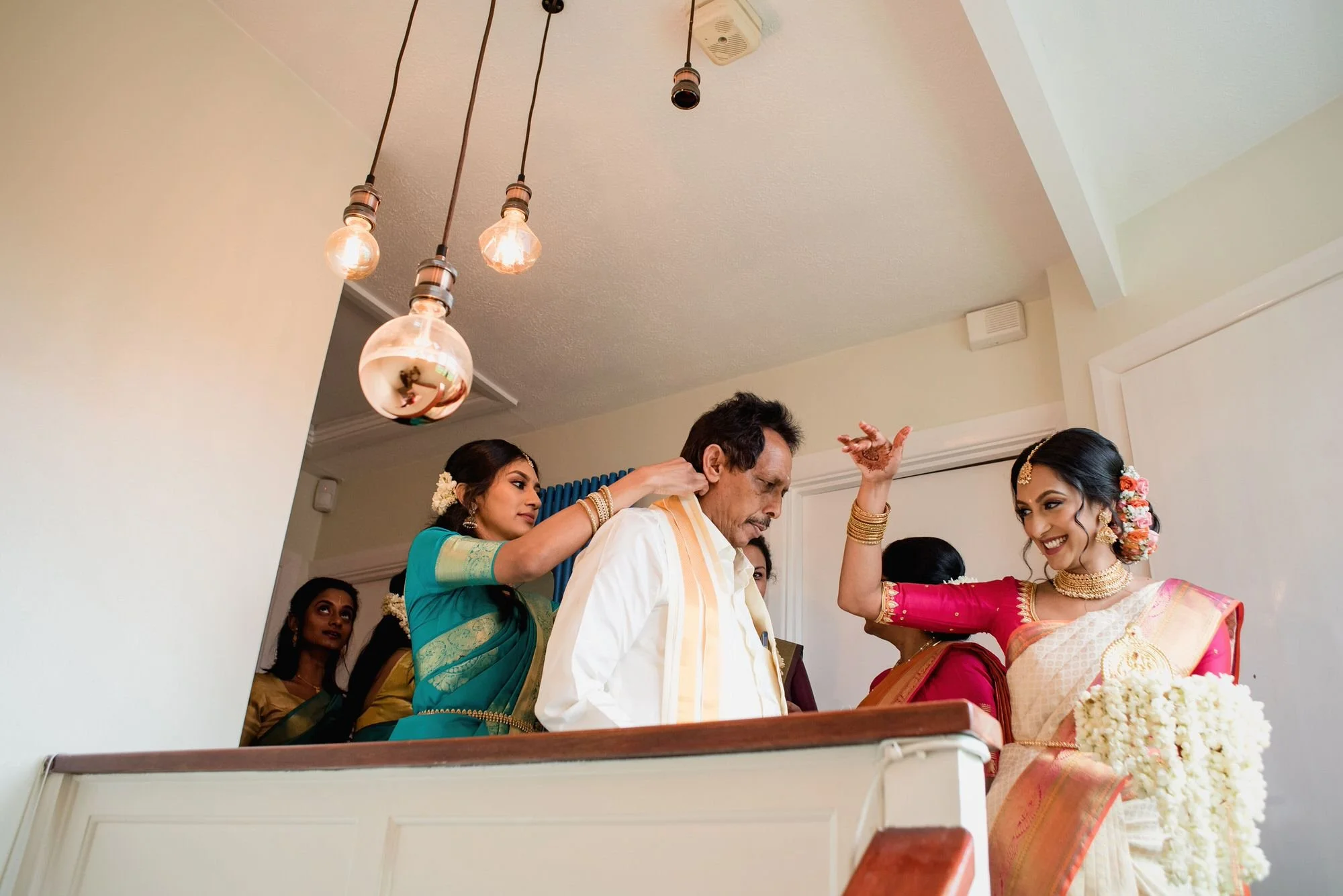 london-tamil-asian-hindu-wedding-photographer300.JPG