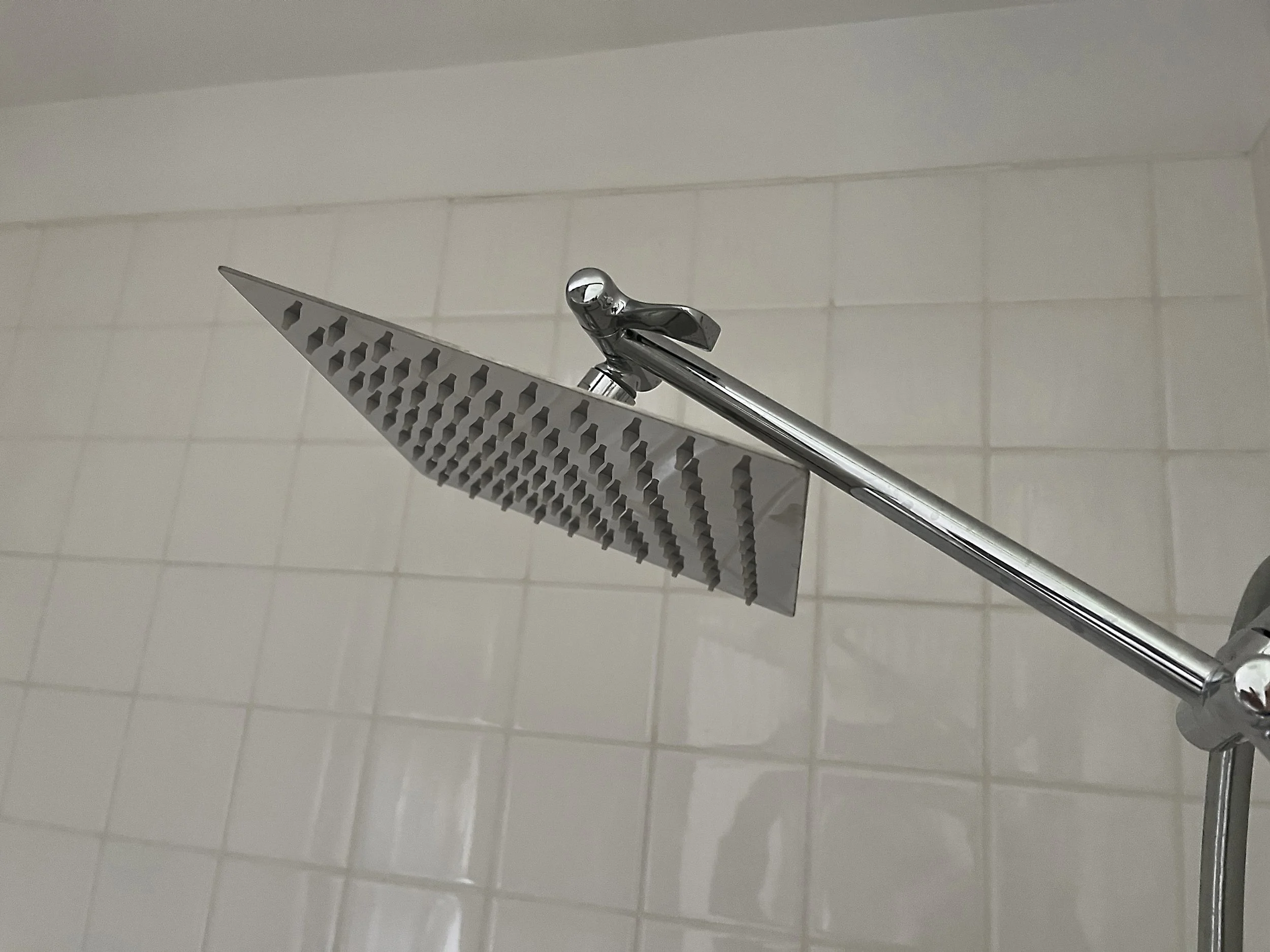 Downstiairs bath-7.jpeg