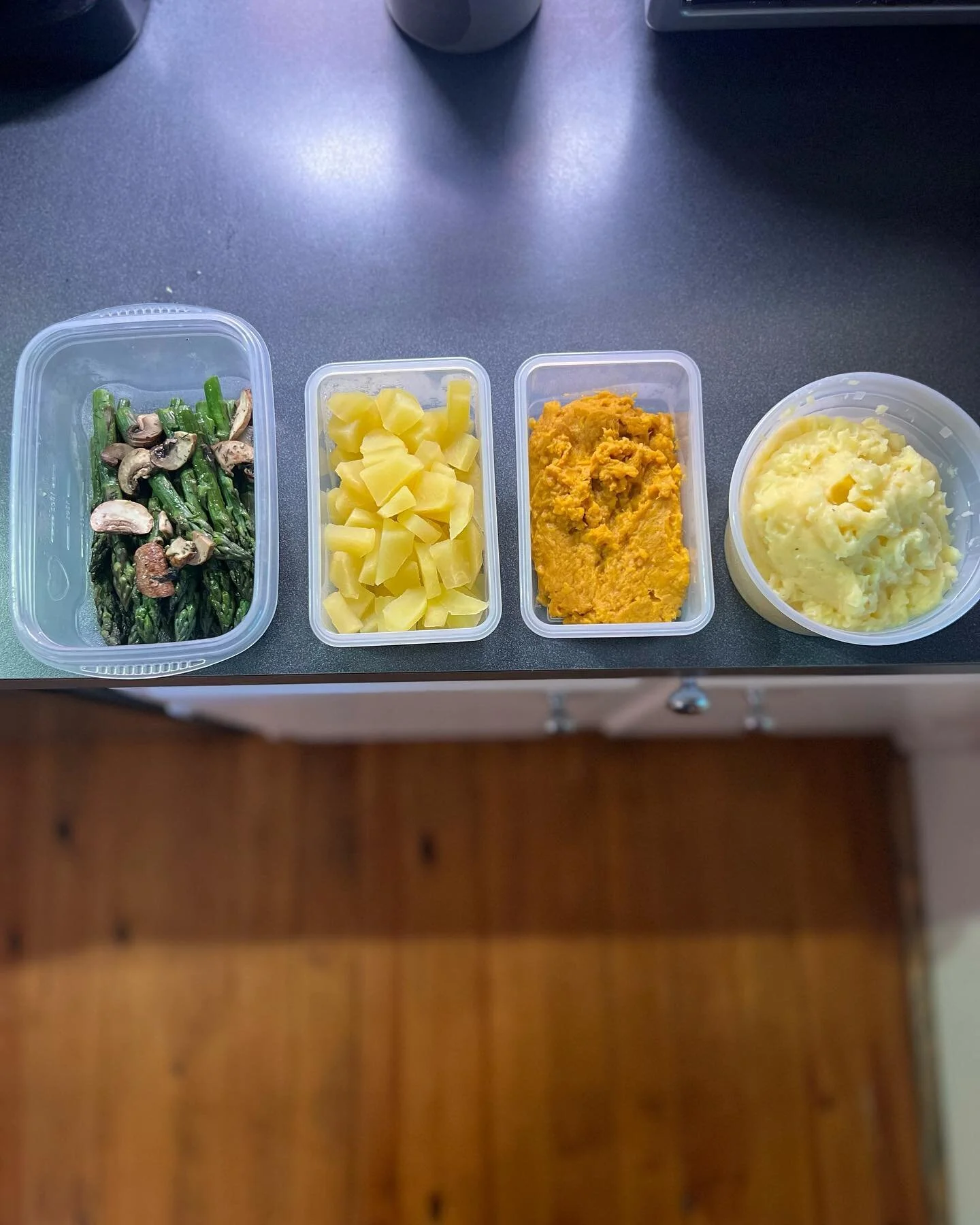 Order, up!!

Meal planning, shopping, and prepping is such a huge help to many of my clients.  It saves them time, energy, and ensures they get deliciously healthy meals! 

Today&rsquo;s client requested homemade saut&eacute;ed asparagus with mushroo