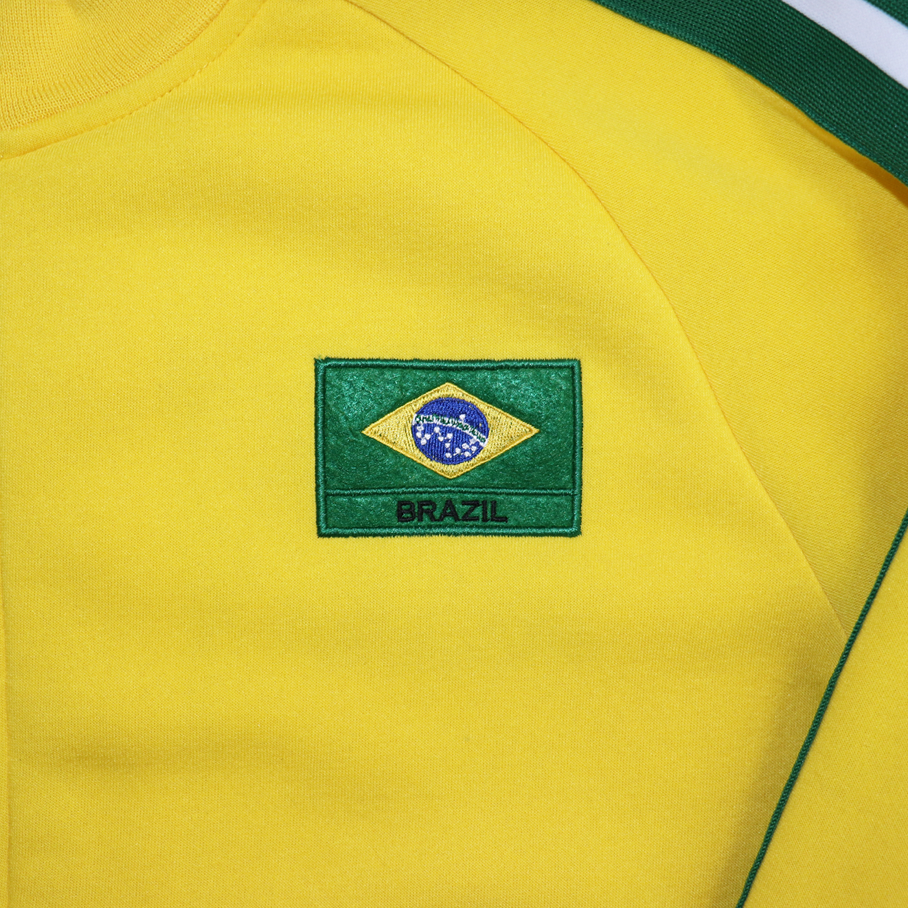 UFL2000BY_close.png