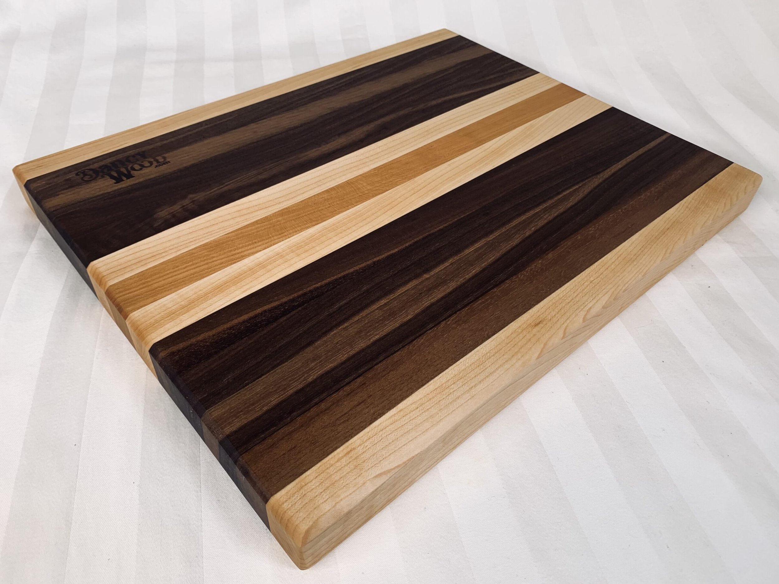 Maple-Walnut-Cherry-Cutting_Board-3856-scaled.jpg