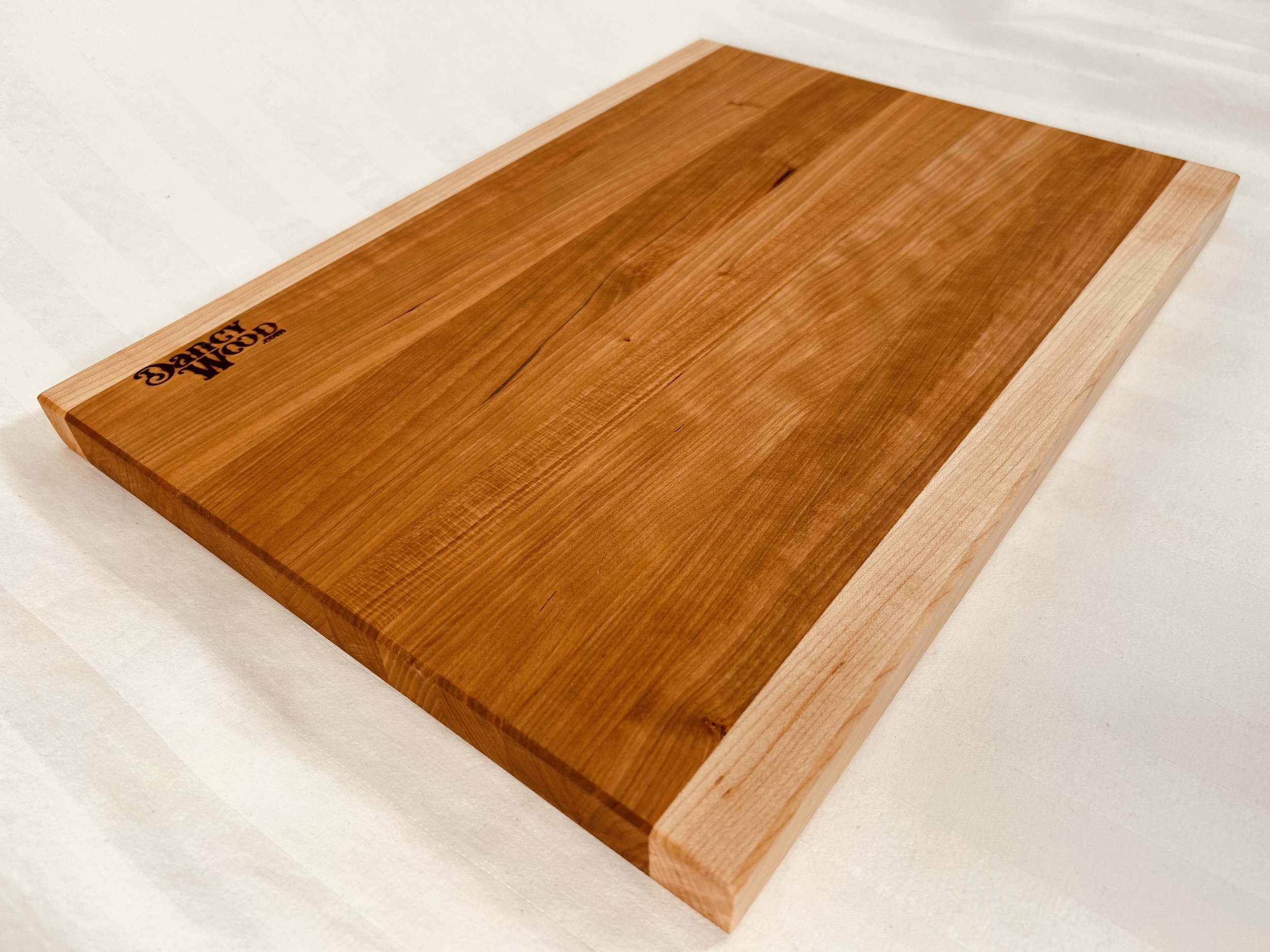 CherryMapleCuttingBoard.jpg