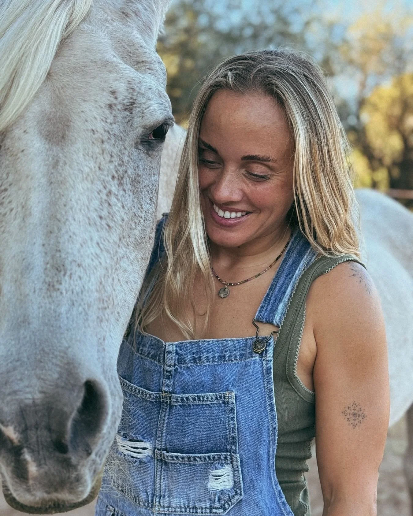A girl and her horse
WILD SAGE collection launching soon!
Handcrafted in Sedona
Thank you @chrystin_gloria and Miriah for modeling!
Wearing the BLACKBERRY CANYON necklace in Watermelon Tourmaline and Abalone.
#smallbatchjewelry #wildsage #agirla