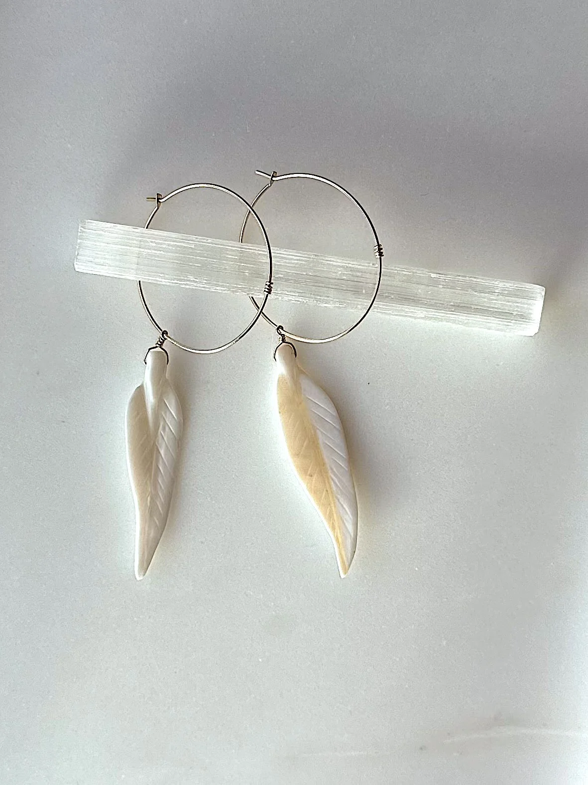 DRIFTING Earrings Mother of Pearl