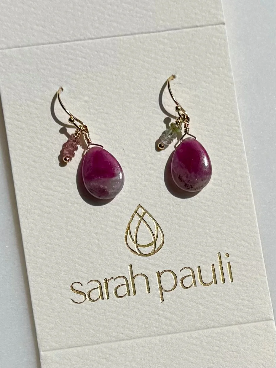CRANBERRY Earrings and Necklace Set in Ruby Feldspar