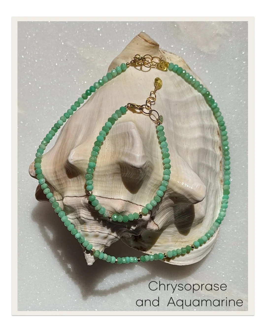 ISLAND GIRL KIWI and Bracelet Chrysoprase